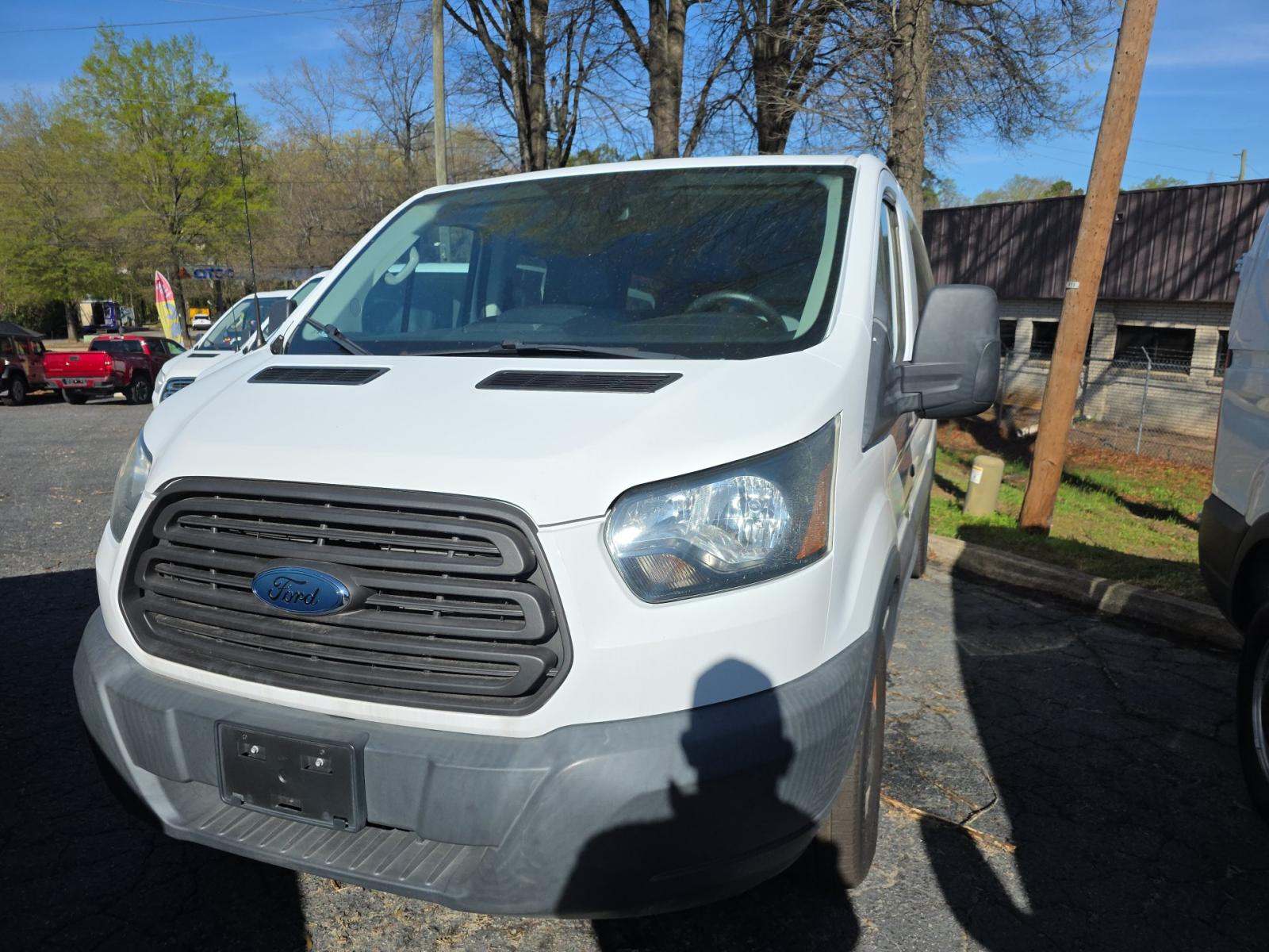 FORD TRANSIT 150 - 1