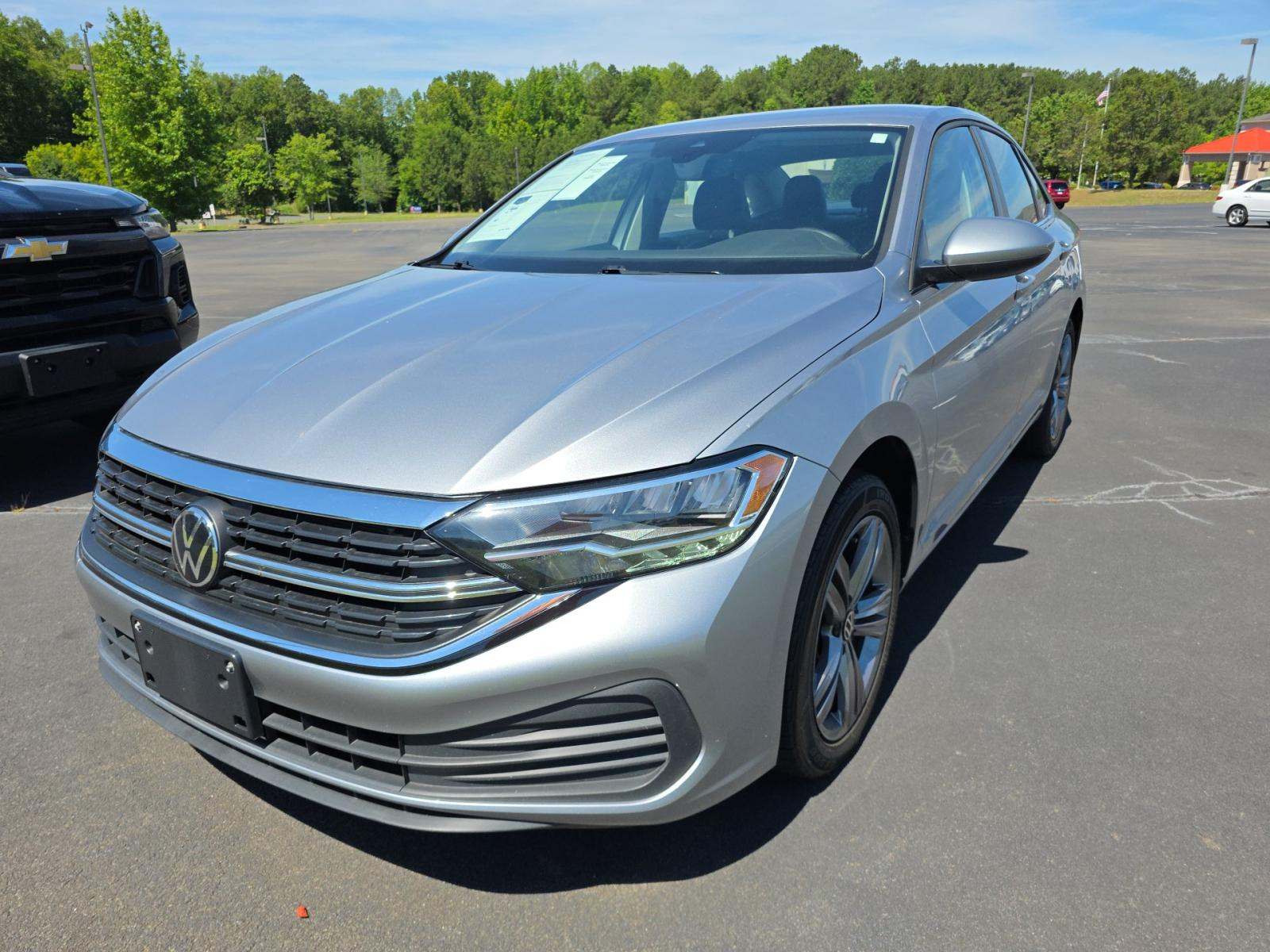 2023 Volkswagen Jetta 1.5T SE FWD