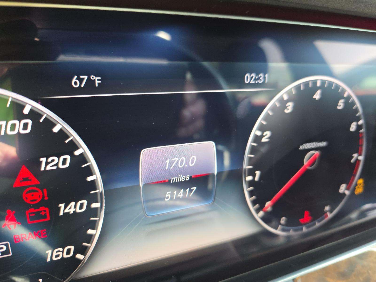 MERCEDES-BENZ E-CLASS - 9