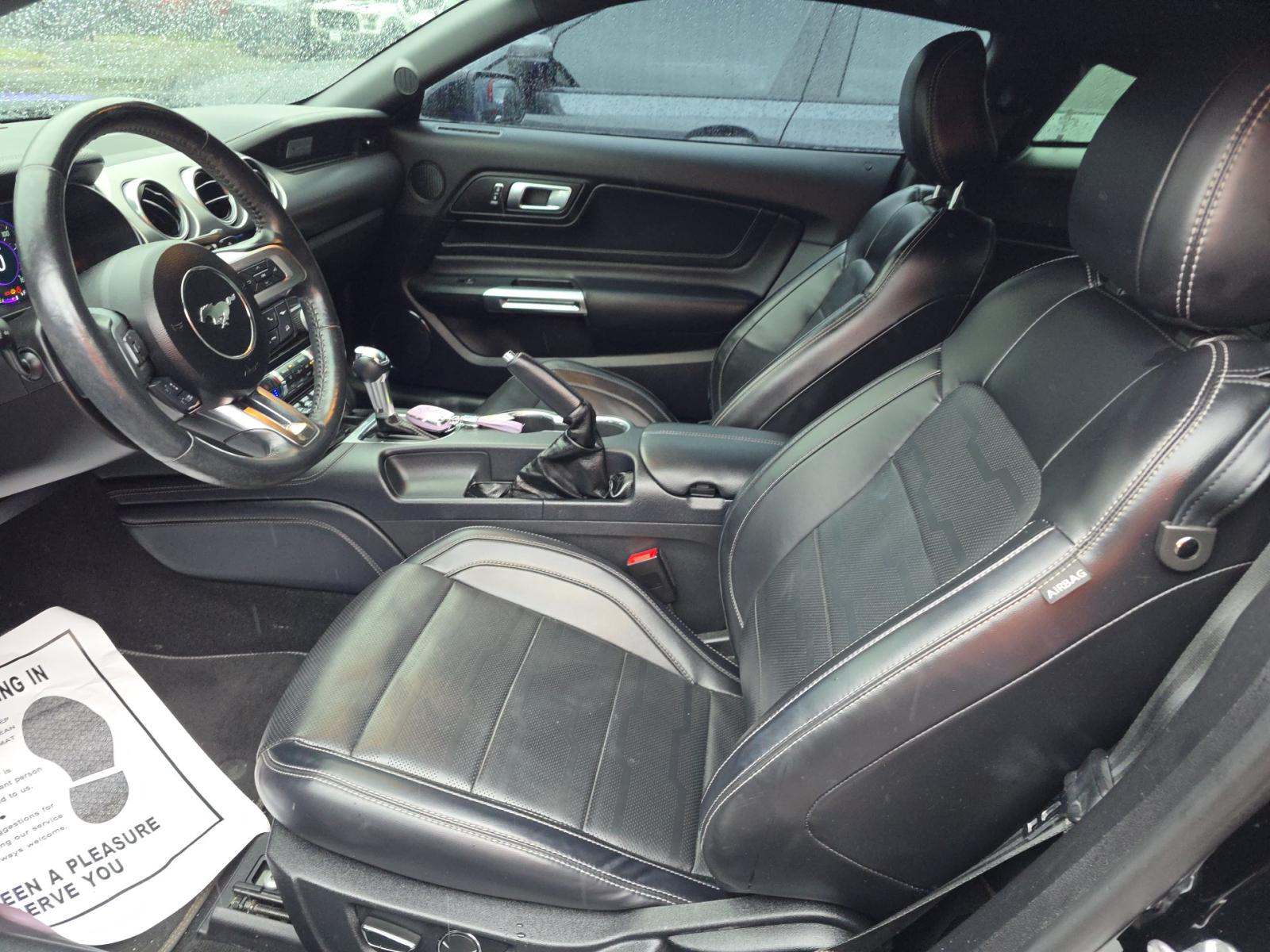 FORD MUSTANG - 6