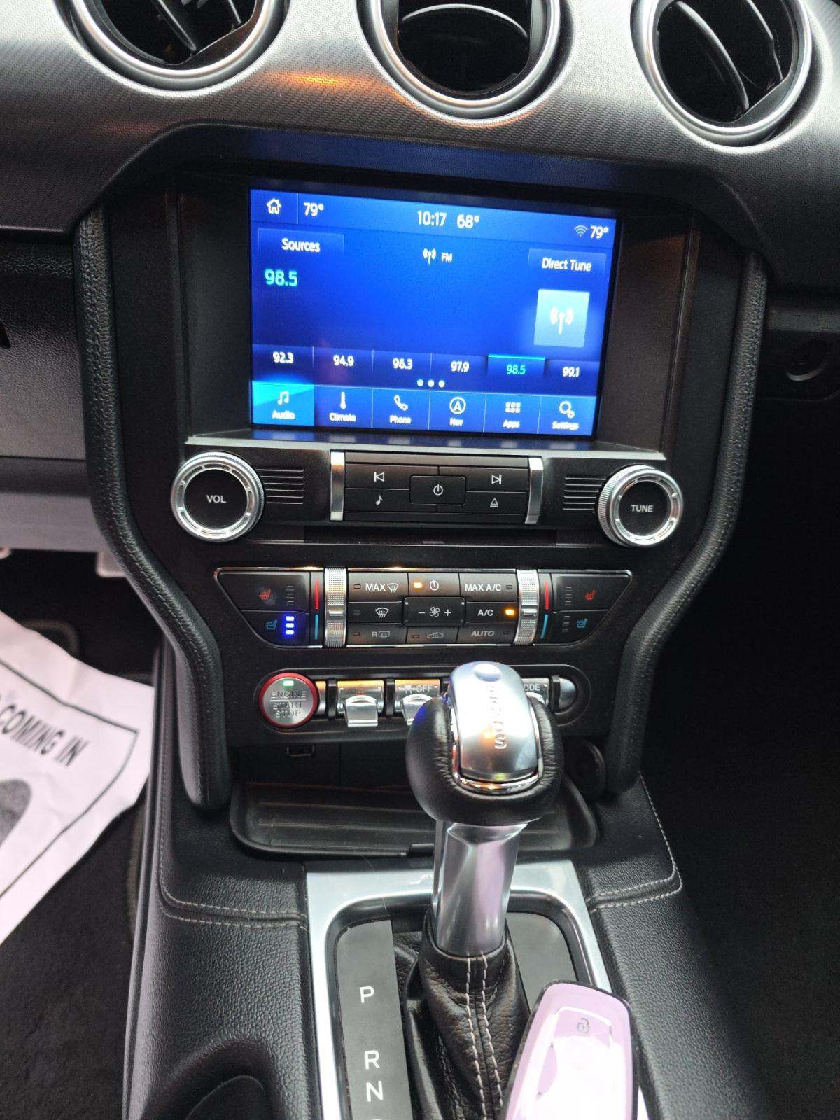 FORD MUSTANG - 10