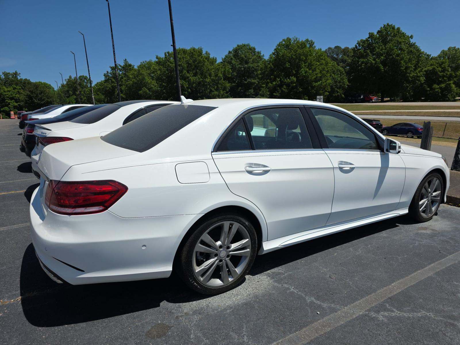 MERCEDES-BENZ E-CLASS - 4