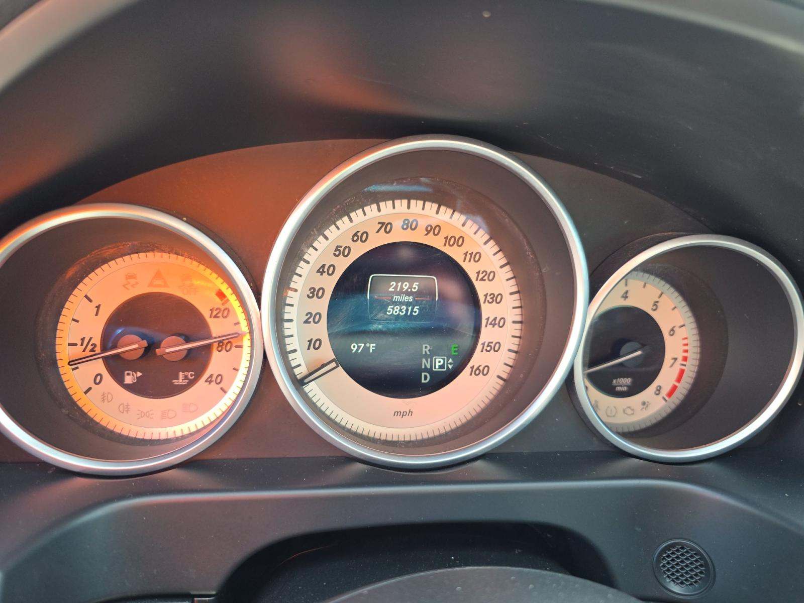 MERCEDES-BENZ E-CLASS - 9