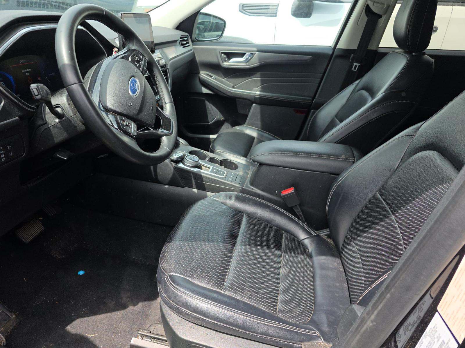 FORD ESCAPE - 6