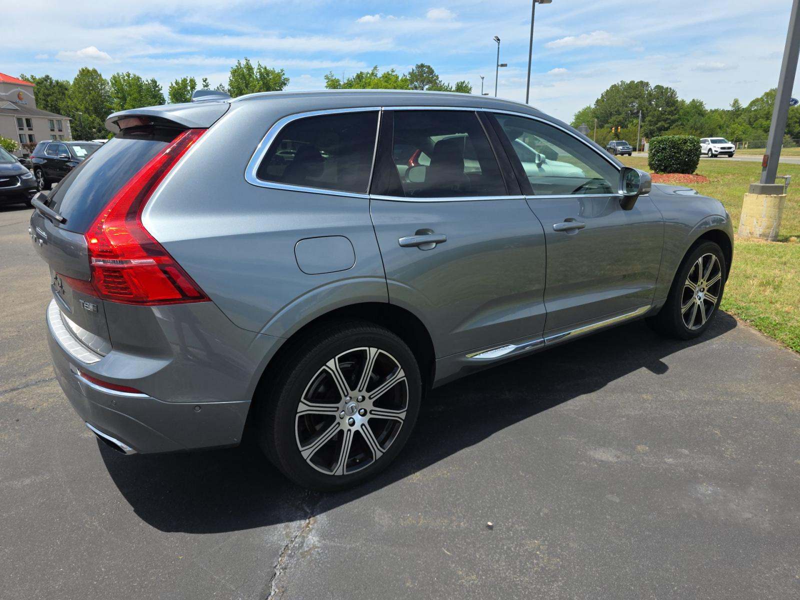 2018 Volvo XC60 Plug-In Hybrid T8 Inscription AWD
