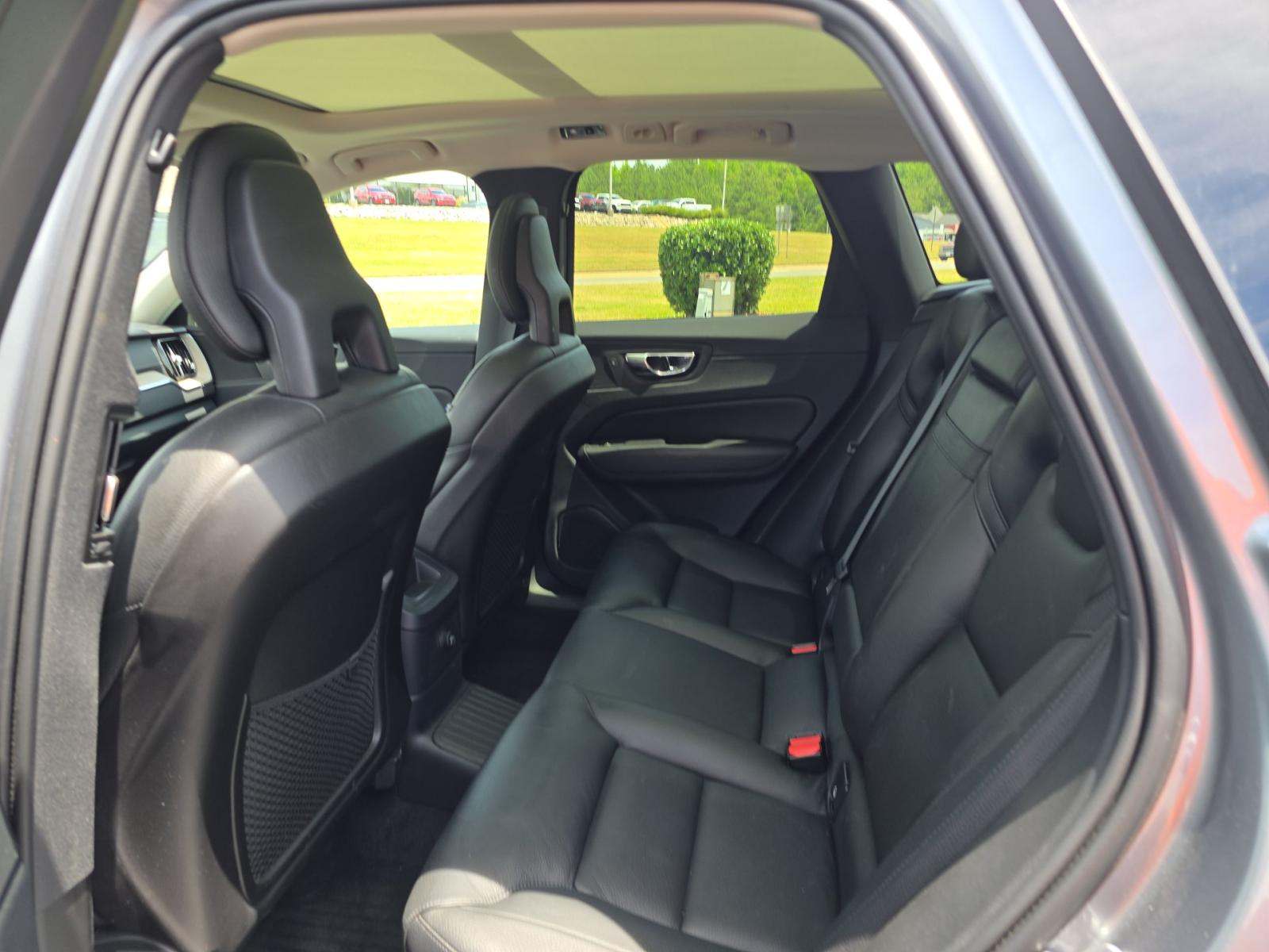 2018 Volvo XC60 Plug-In Hybrid T8 Inscription AWD