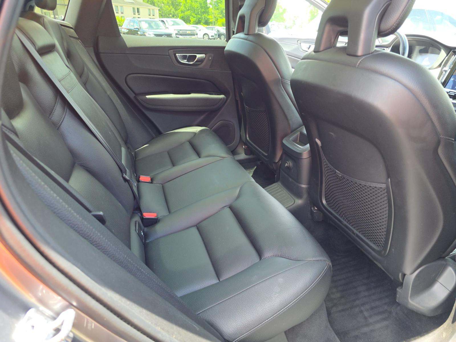2018 Volvo XC60 Plug-In Hybrid T8 Inscription AWD