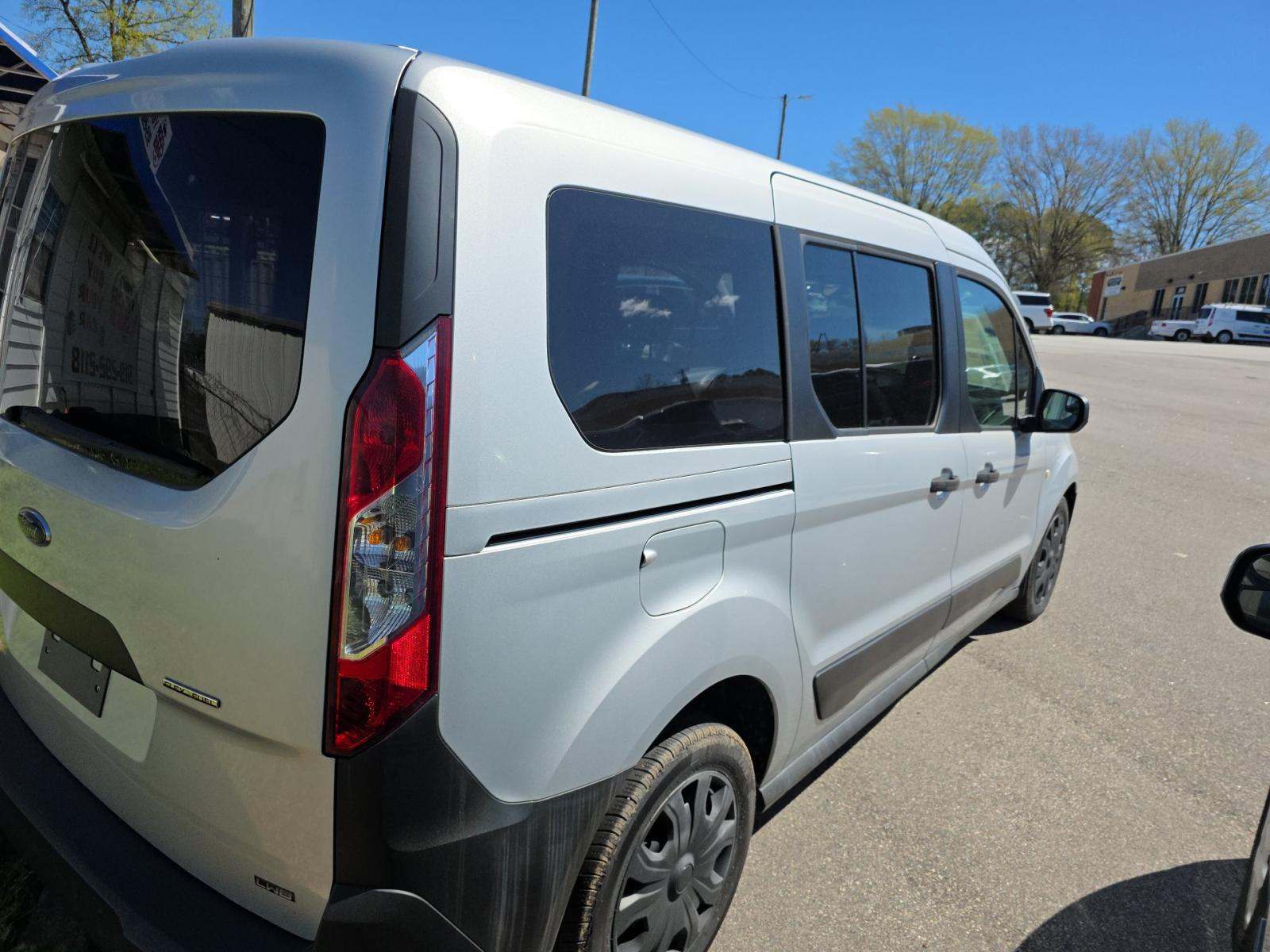 FORD TRANSIT CONNECT - 4