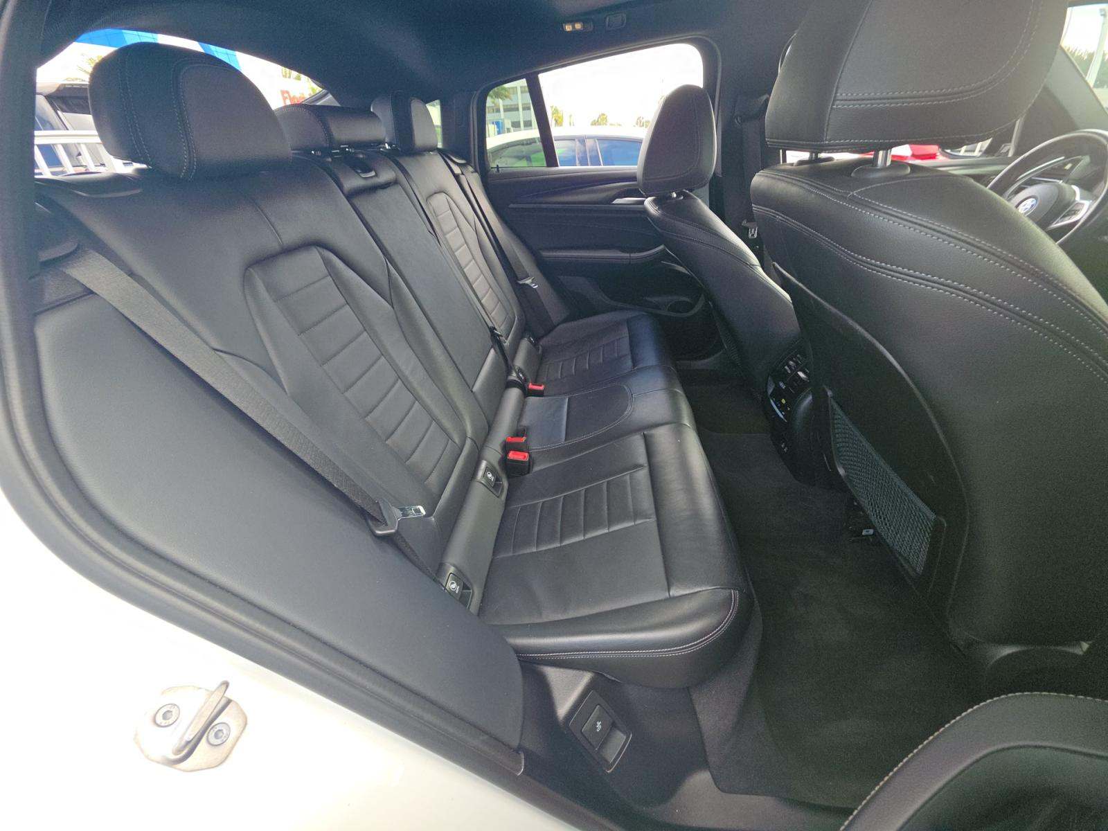 2022 BMW X4 M40i AWD