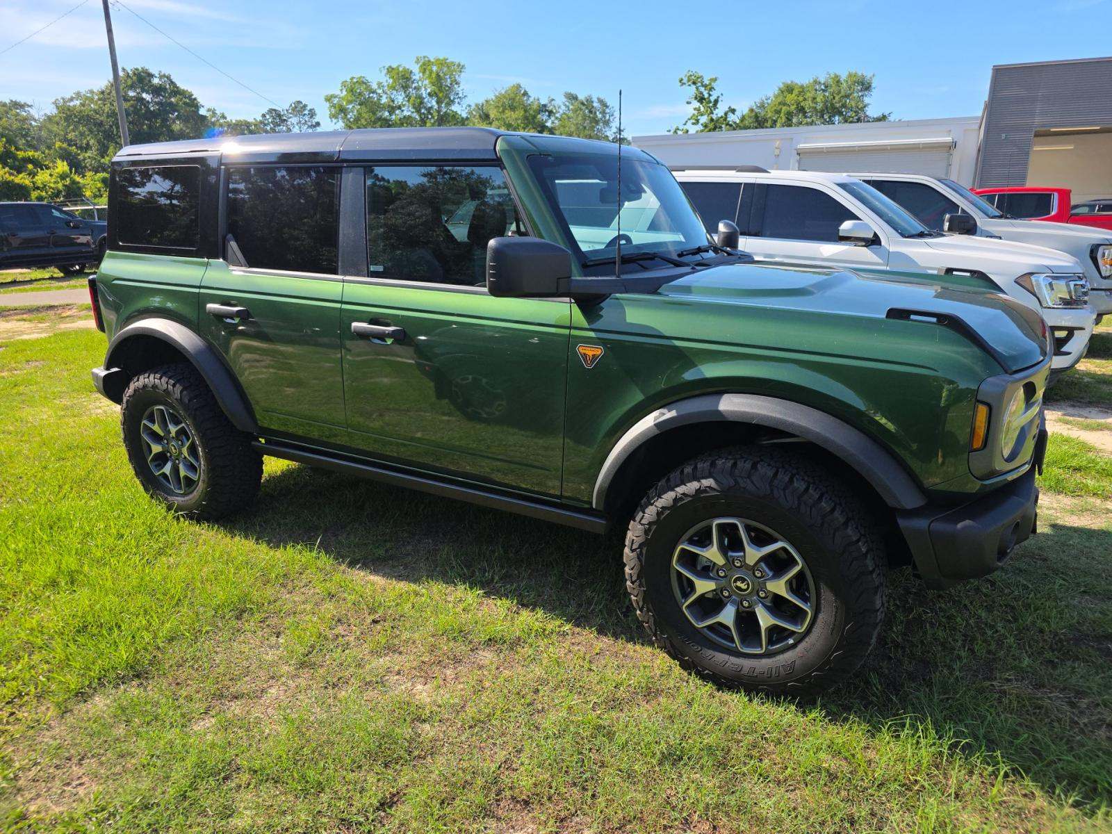 FORD BRONCO - 4