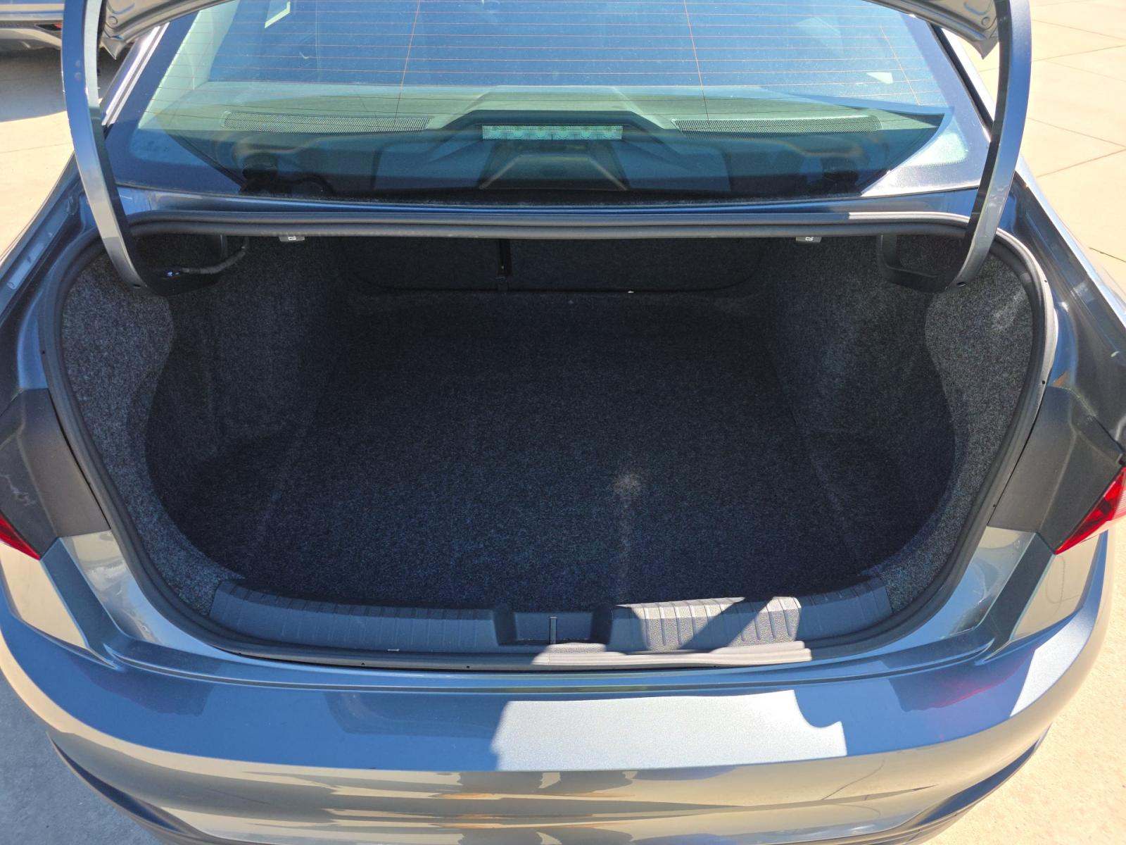 2024 Volkswagen Jetta 1.5T SE FWD