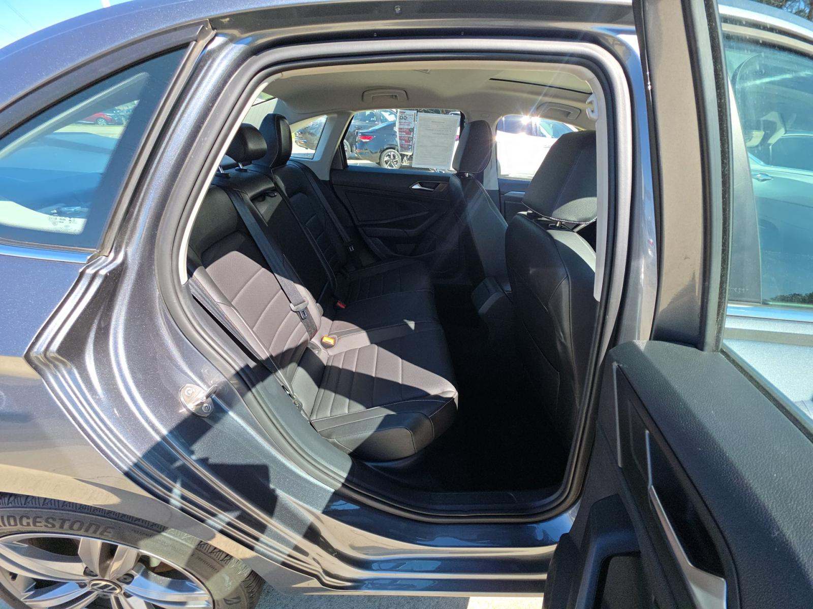 2024 Volkswagen Jetta 1.5T SE FWD