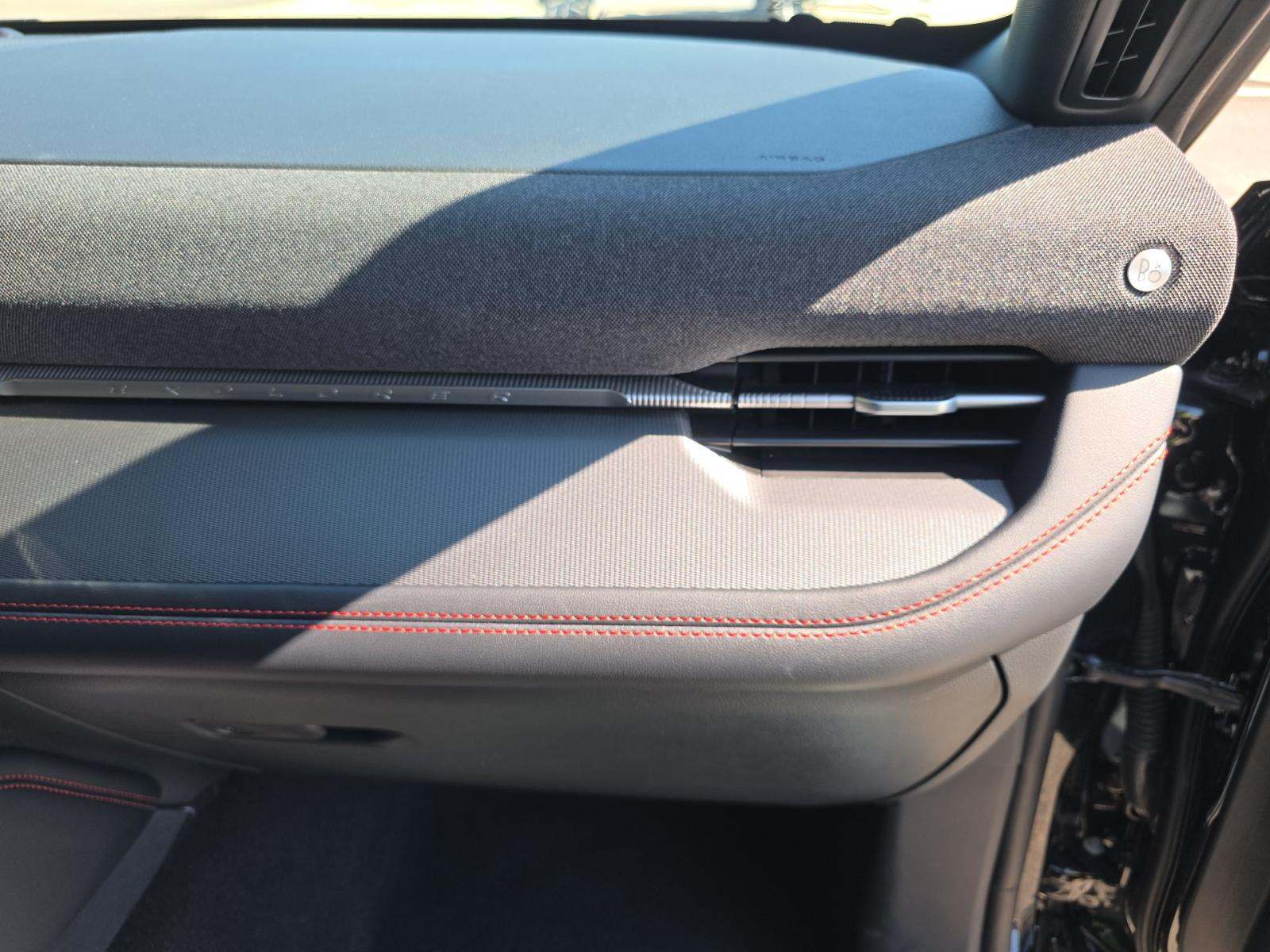 2025 Ford Explorer ST-Line AWD