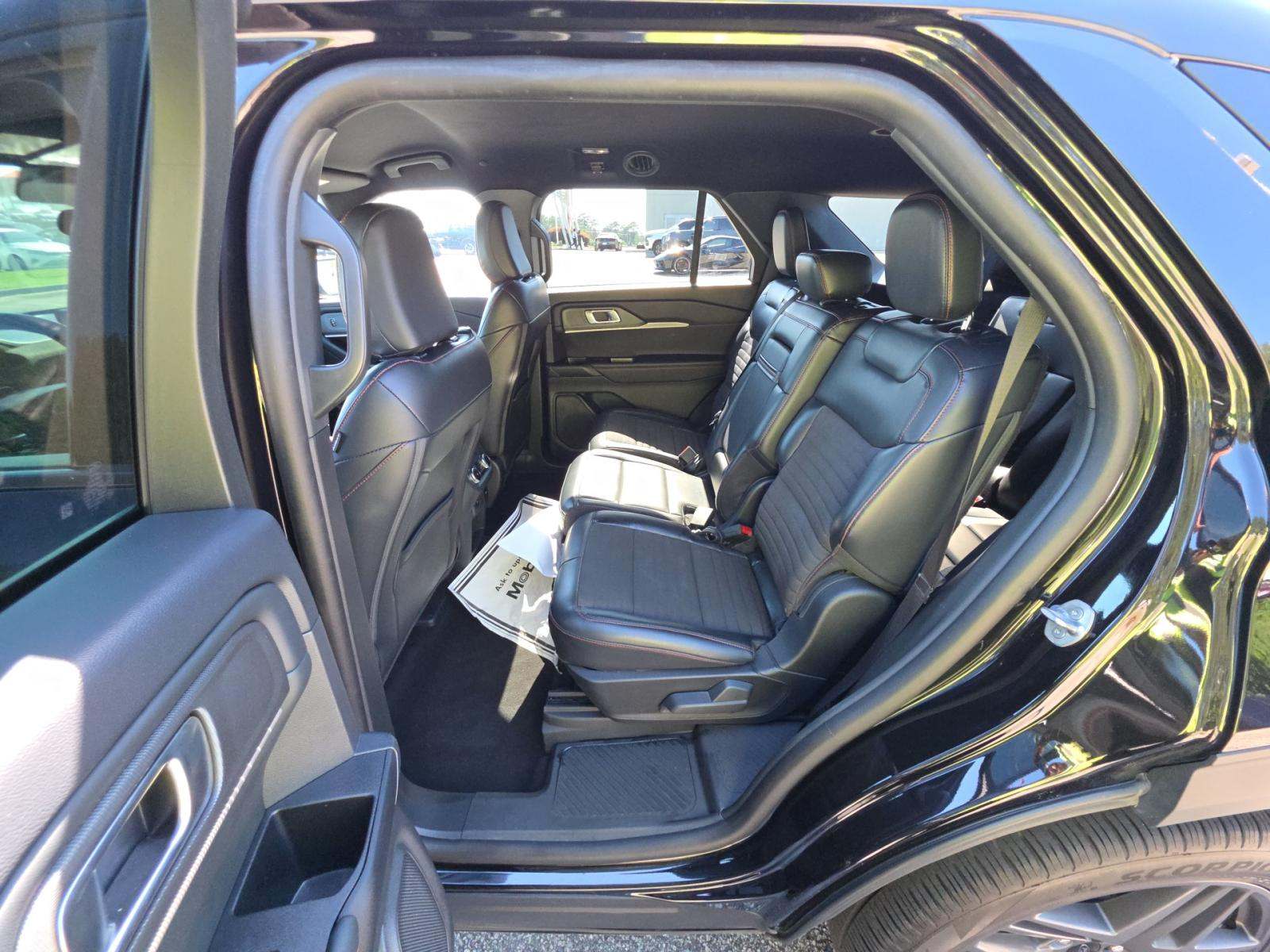 2025 Ford Explorer ST-Line AWD
