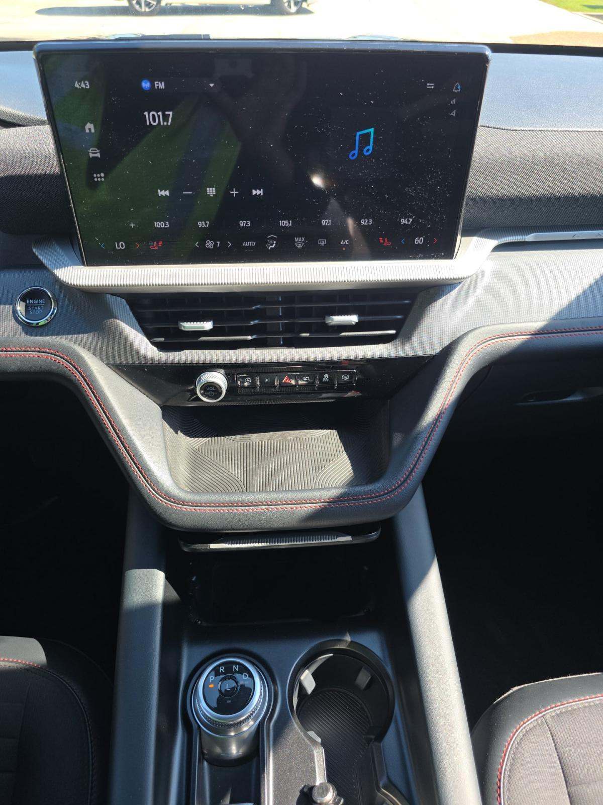 2025 Ford Explorer ST-Line AWD