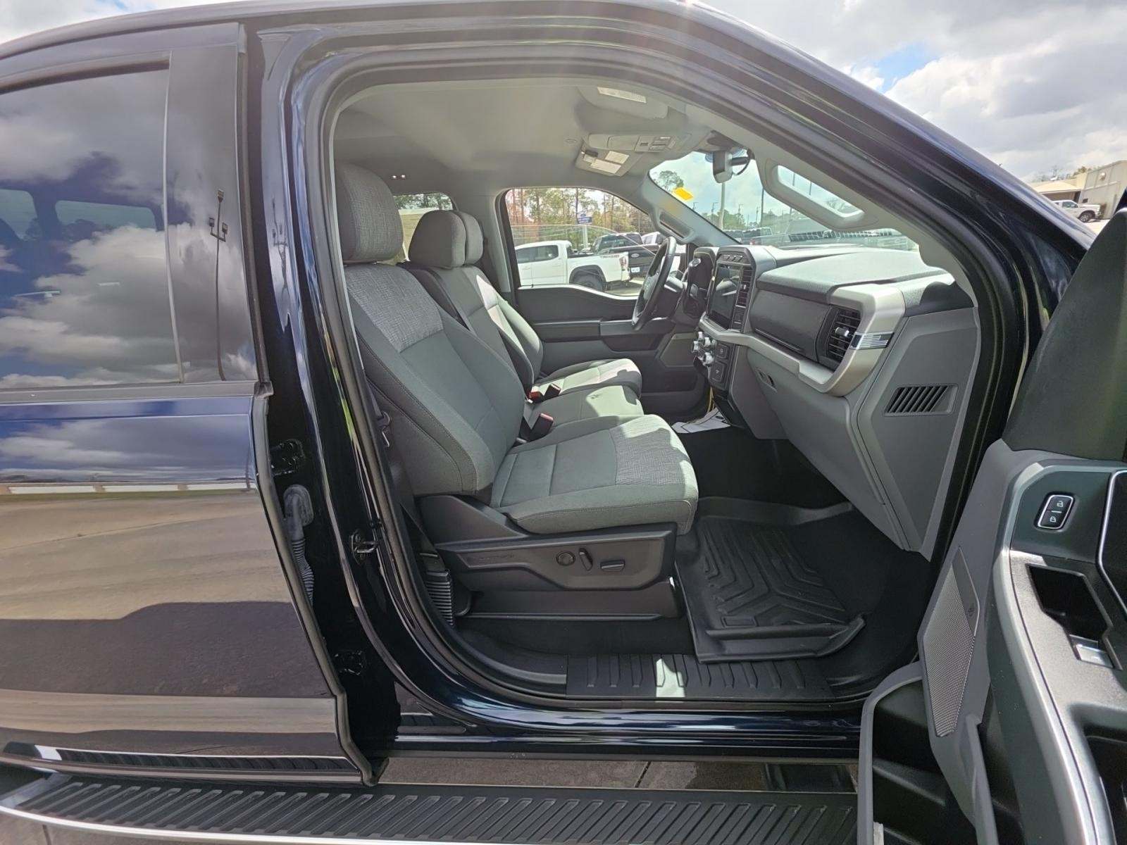 2023 Ford F-150 Hybrid XLT AWD