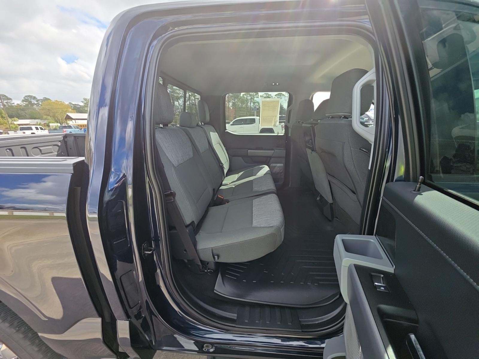 2023 Ford F-150 Hybrid XLT AWD