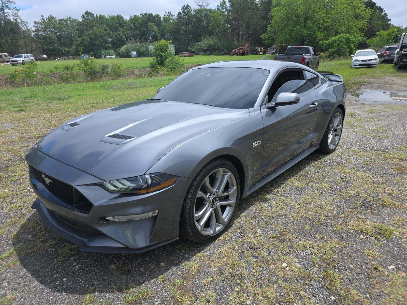 FORD MUSTANG - 1