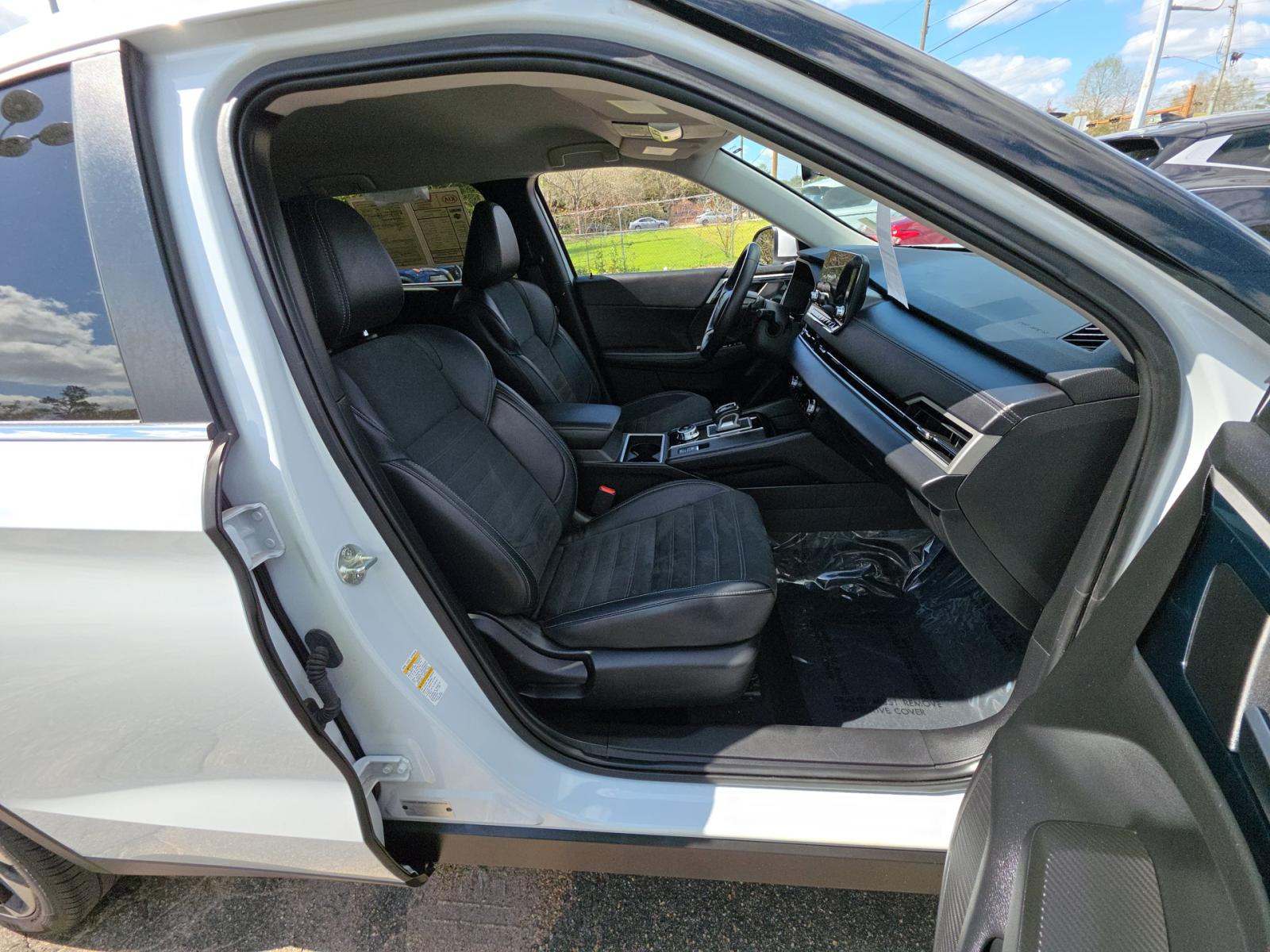 2024 Mitsubishi Outlander SE FWD