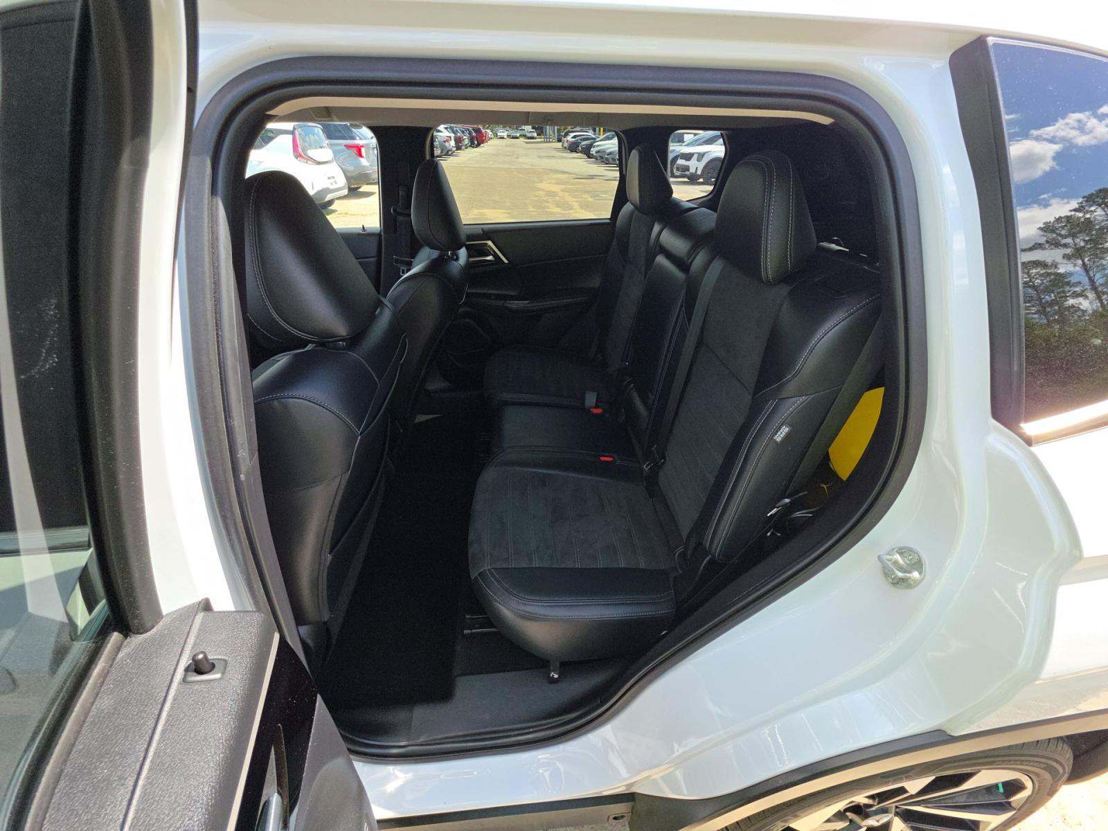 2024 Mitsubishi Outlander SE FWD