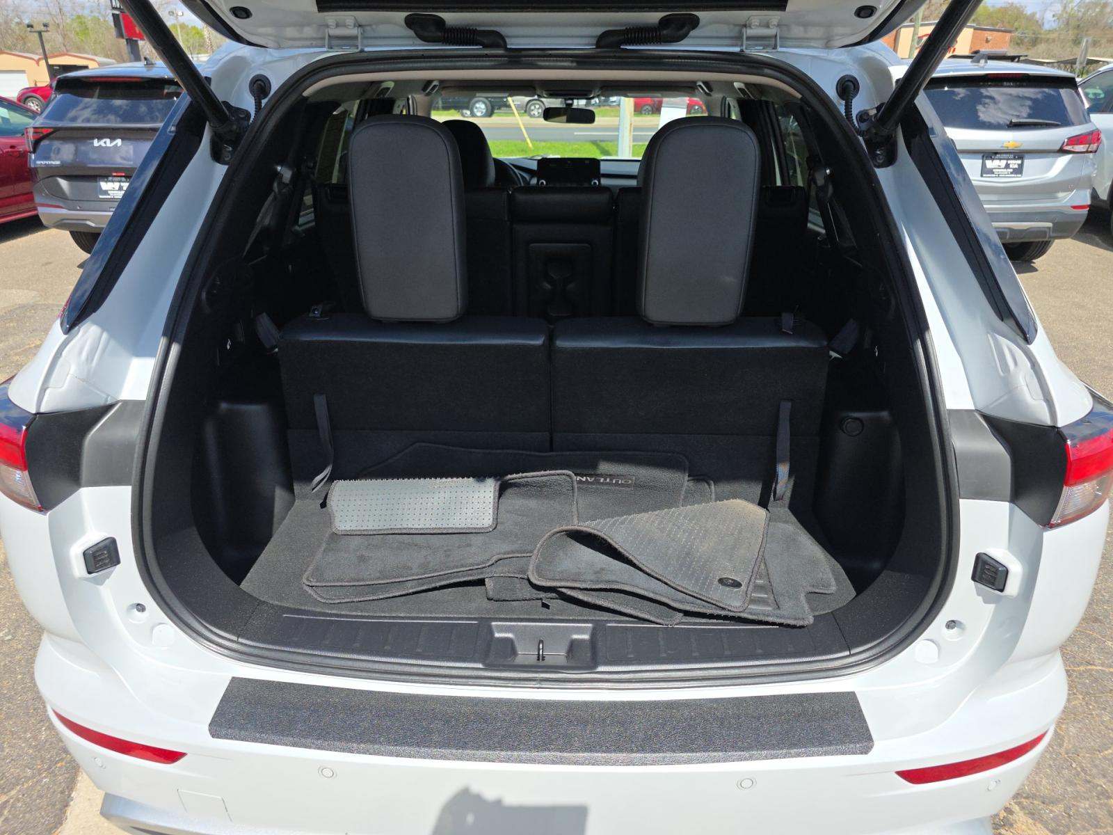 2024 Mitsubishi Outlander SE FWD