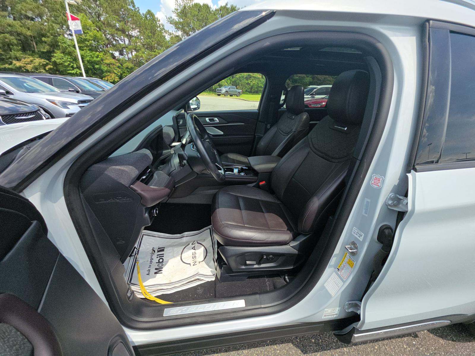 FORD EXPLORER - 6