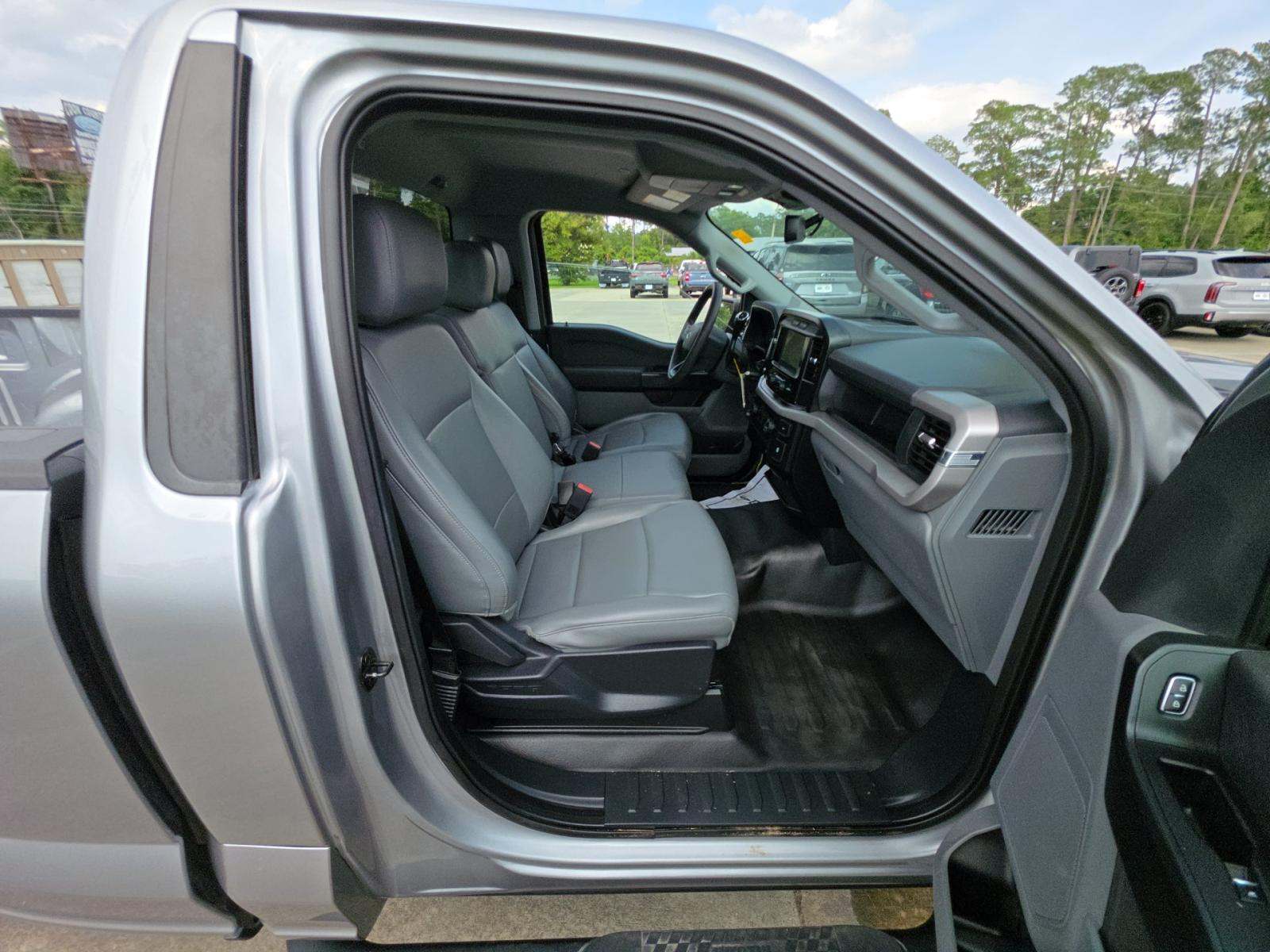 2023 Ford F-150 XL RWD