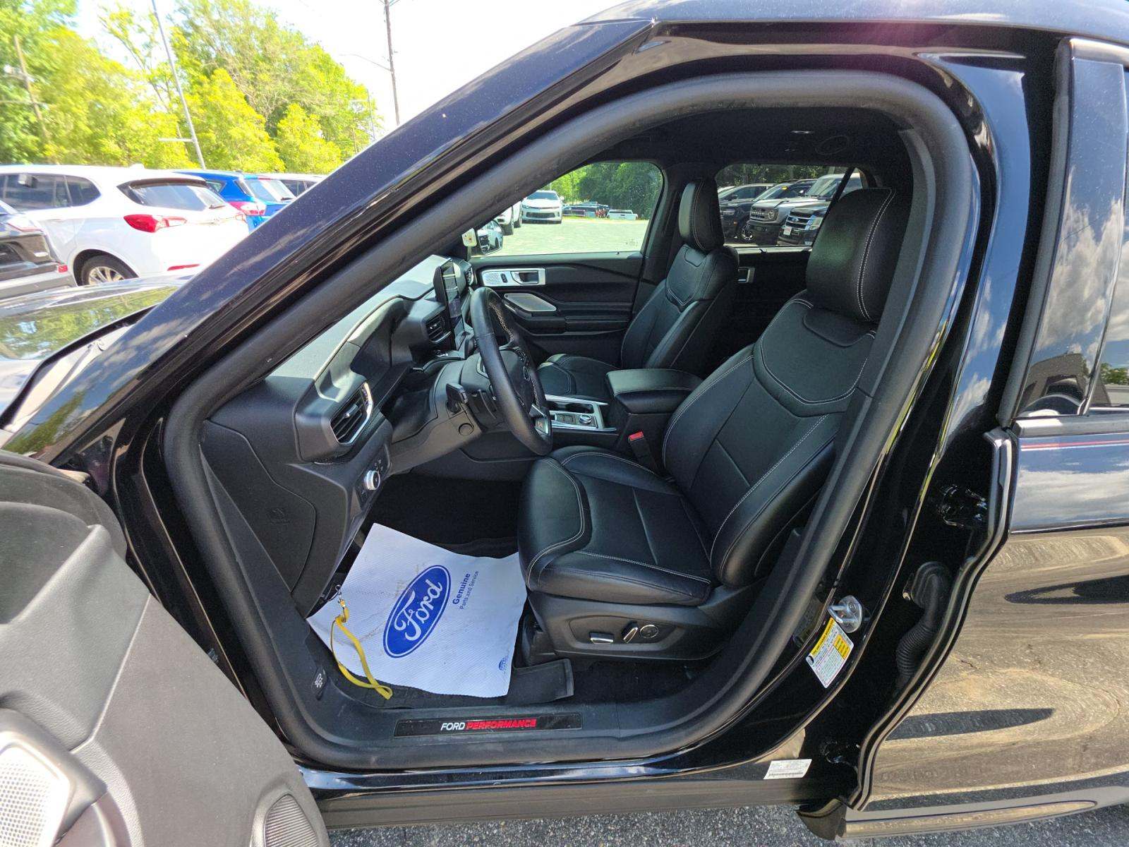 FORD EXPLORER - 6