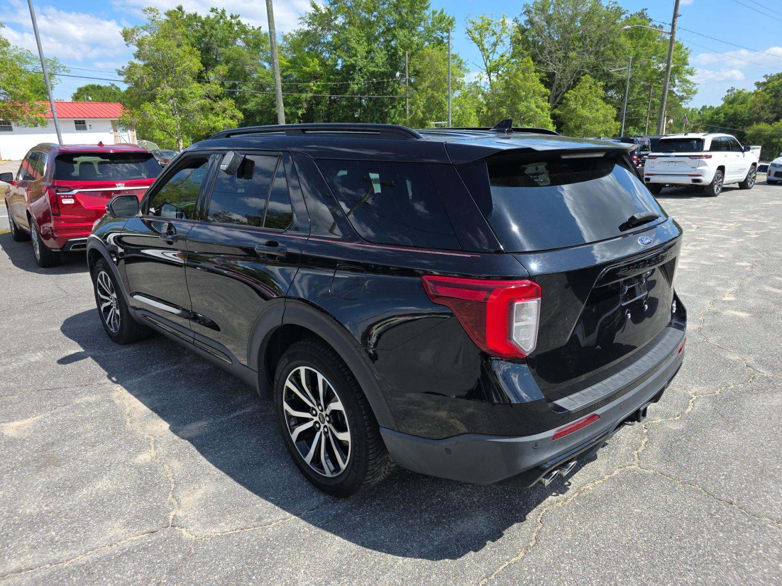 FORD EXPLORER - 2