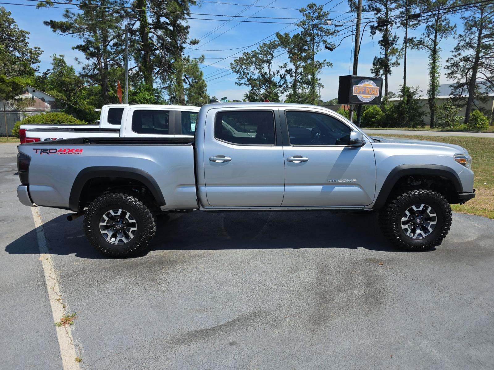 TOYOTA TACOMA - 4