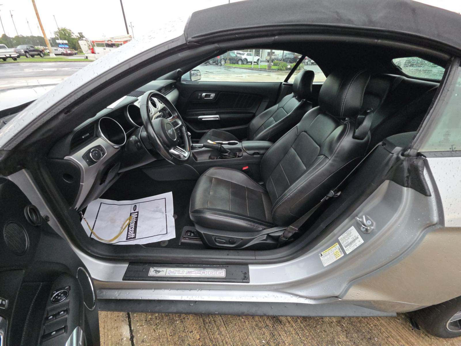2020 Ford Mustang EcoBoost Premium RWD