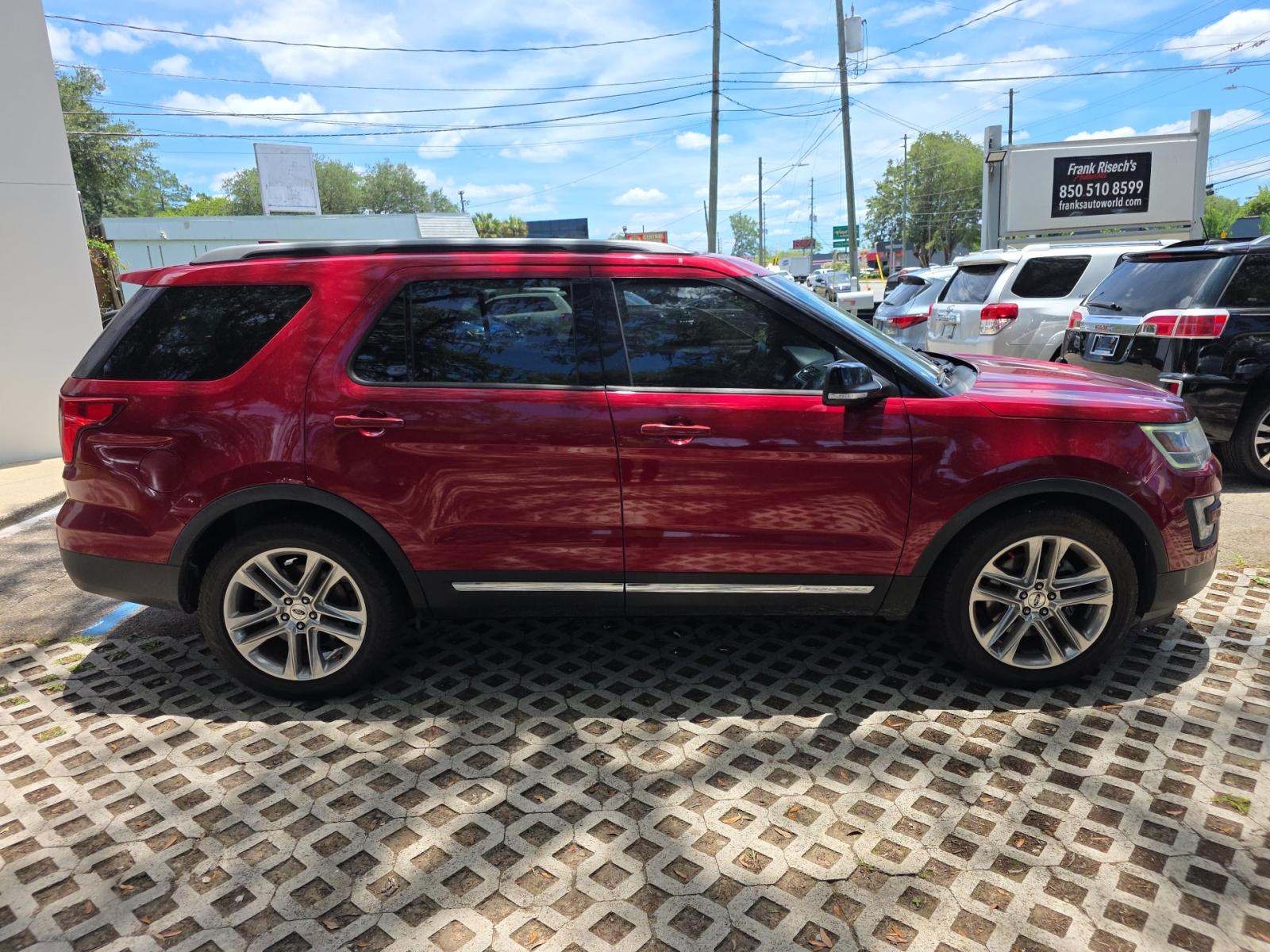 FORD EXPLORER - 4