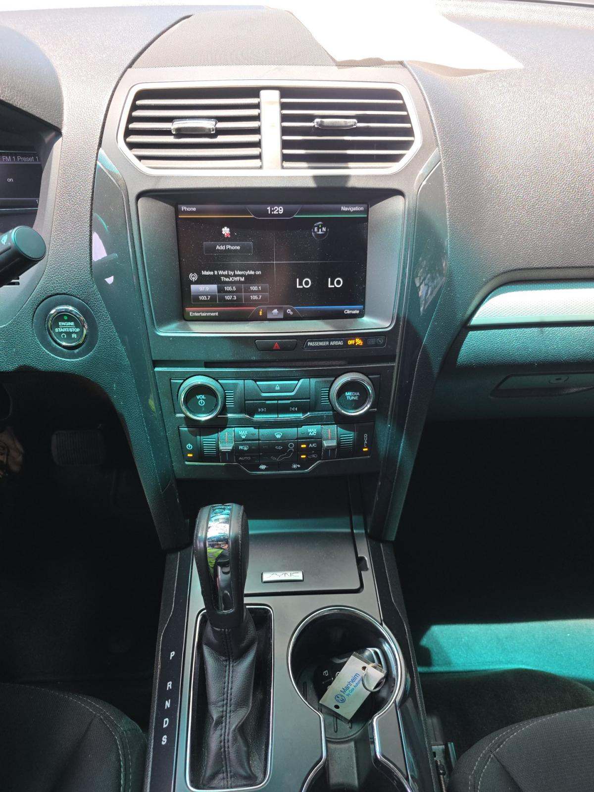FORD EXPLORER - 10