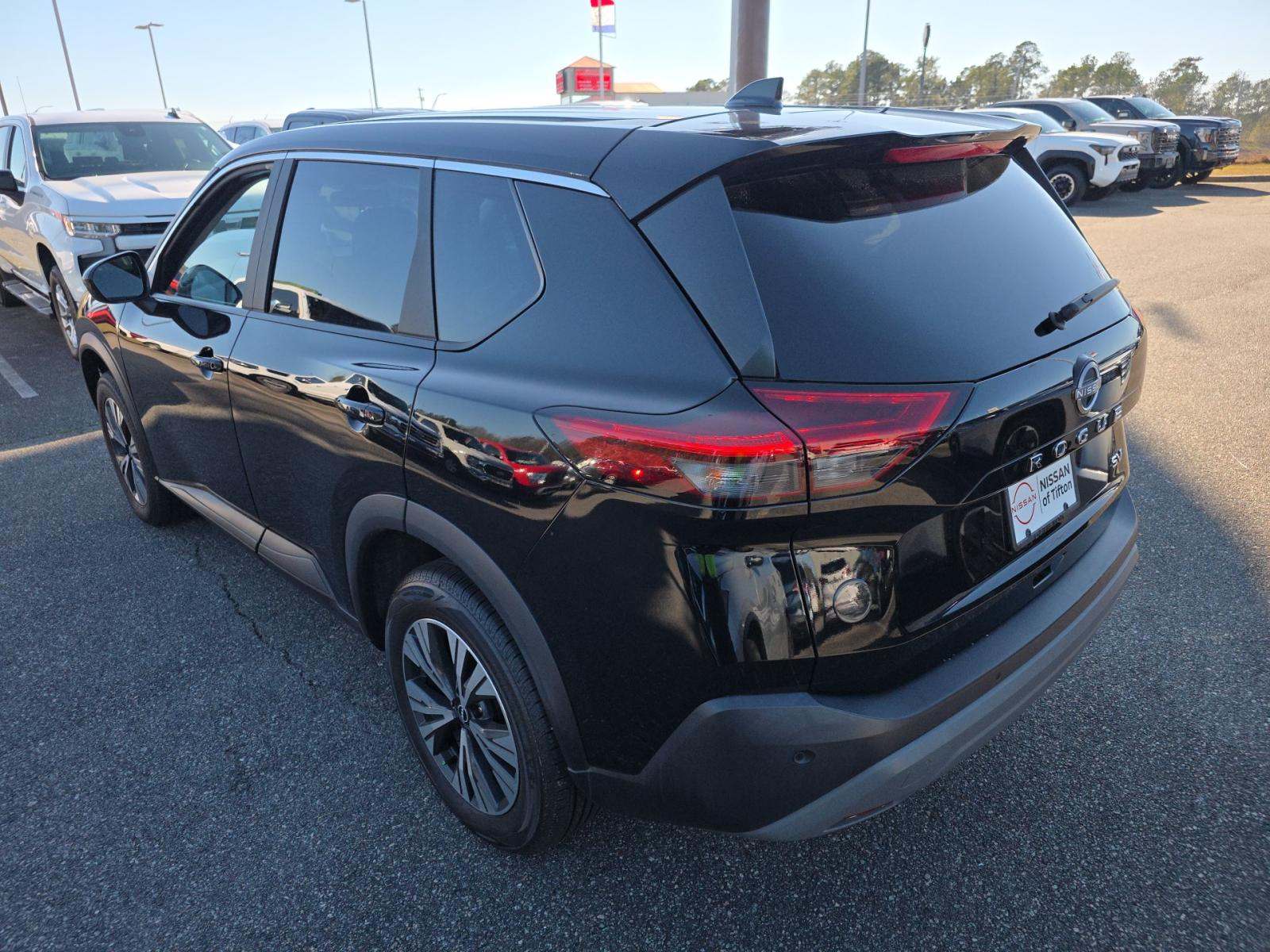2023 Nissan Rogue SV FWD