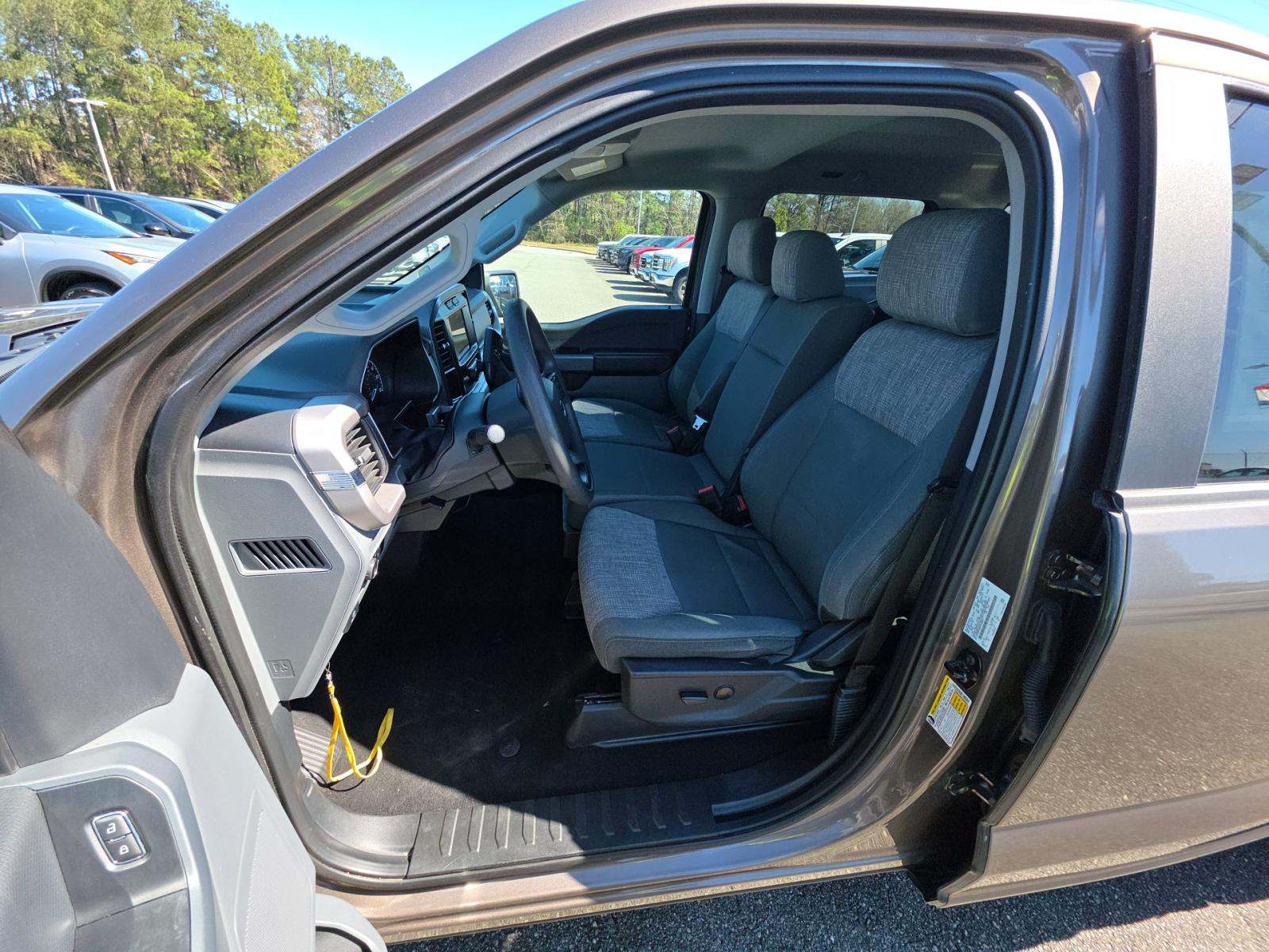 2023 Ford F-150 XLT RWD