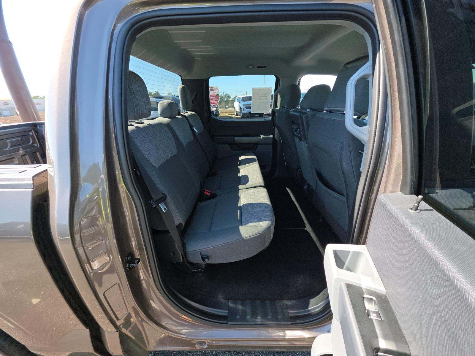 2023 Ford F-150 XLT RWD