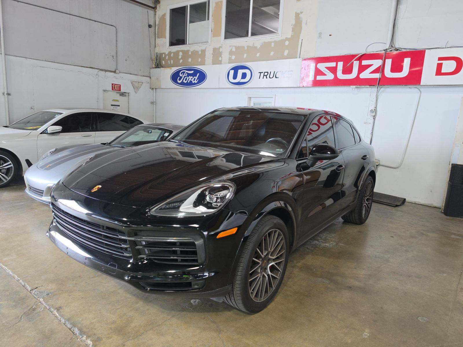 PORSCHE CAYENNE - 1