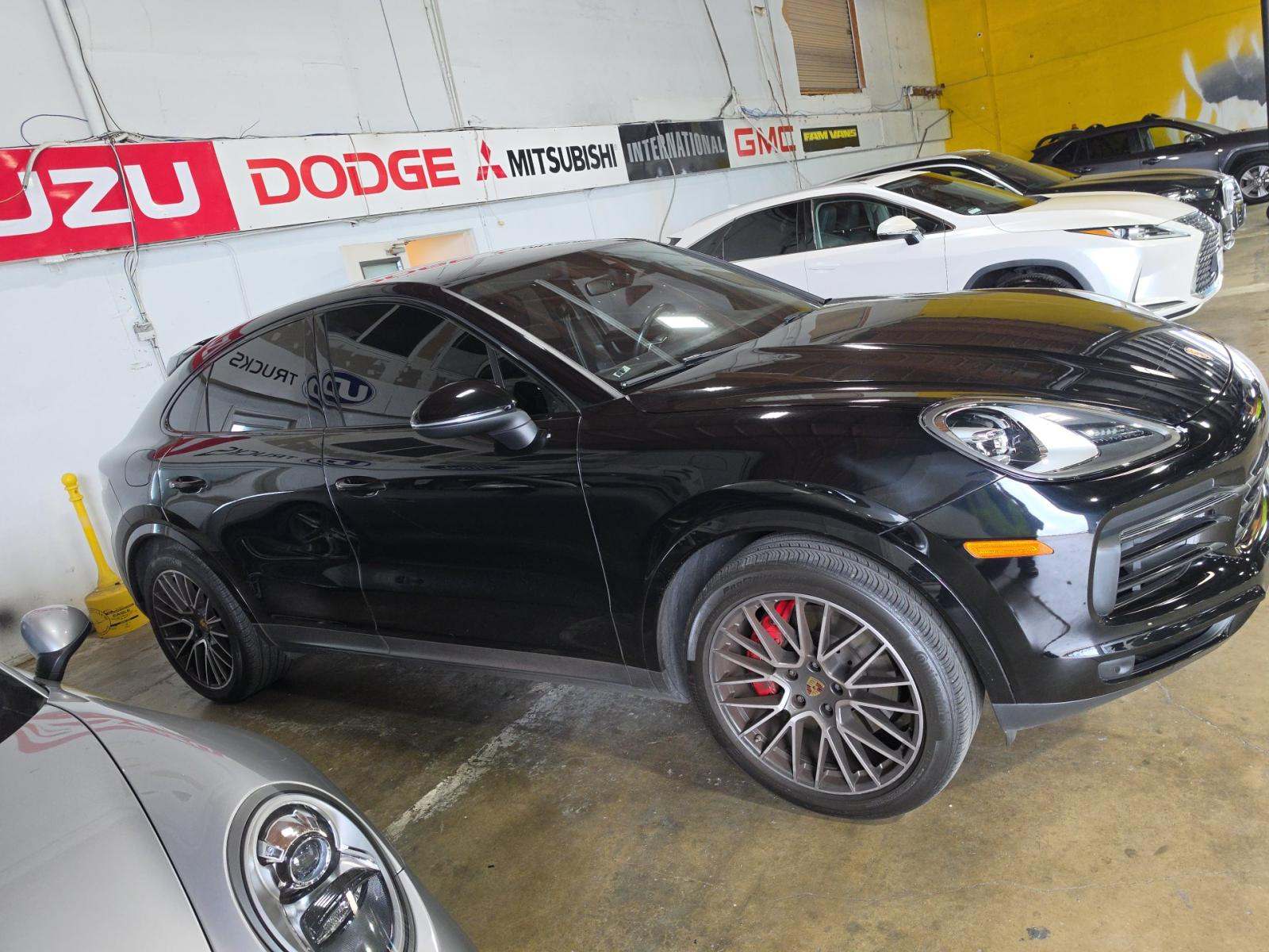 PORSCHE CAYENNE - 4