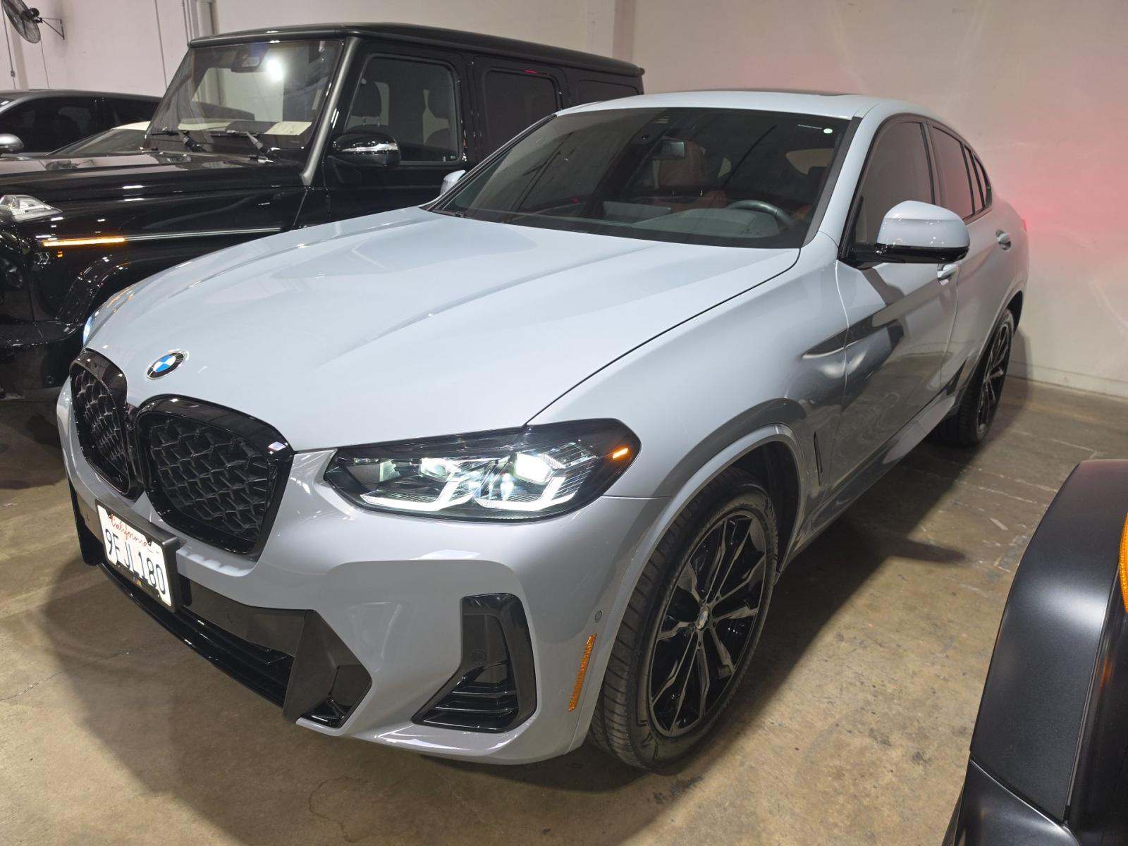 2023 BMW X4 xDrive30i AWD