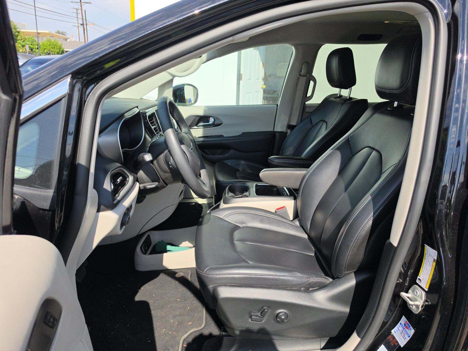 2024 Chrysler Pacifica Touring L FWD