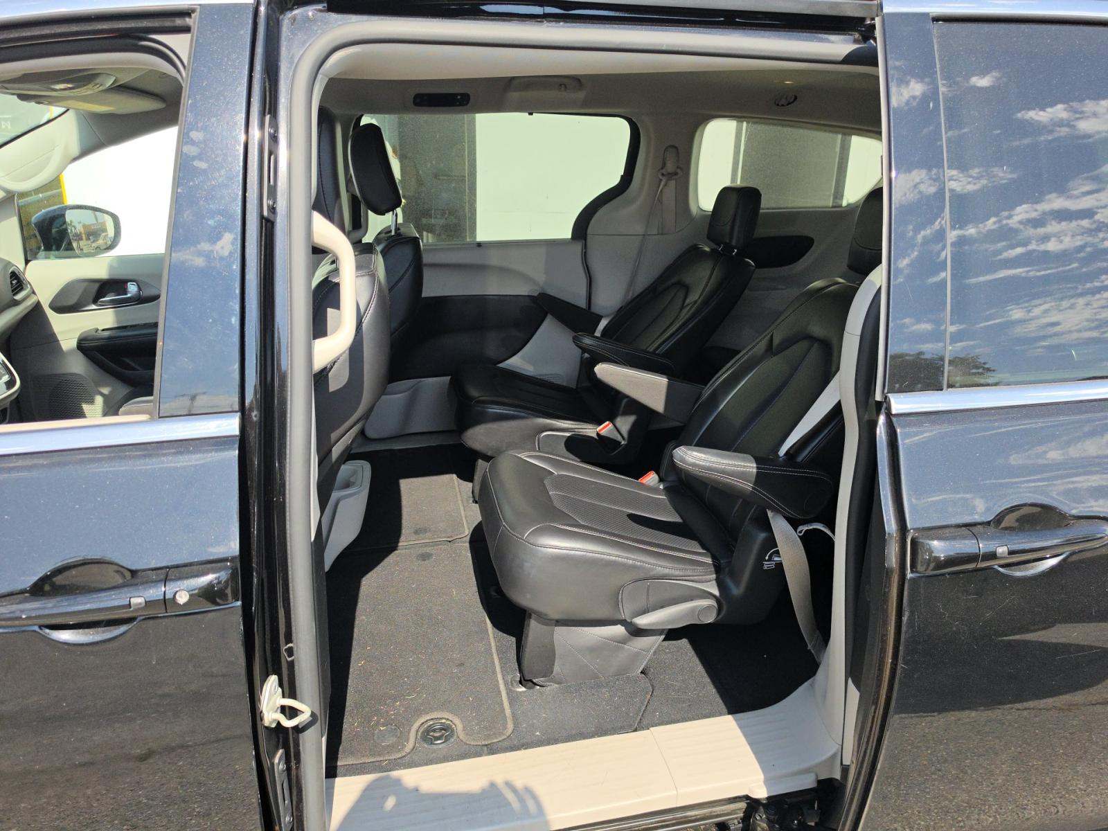 2024 Chrysler Pacifica Touring L FWD