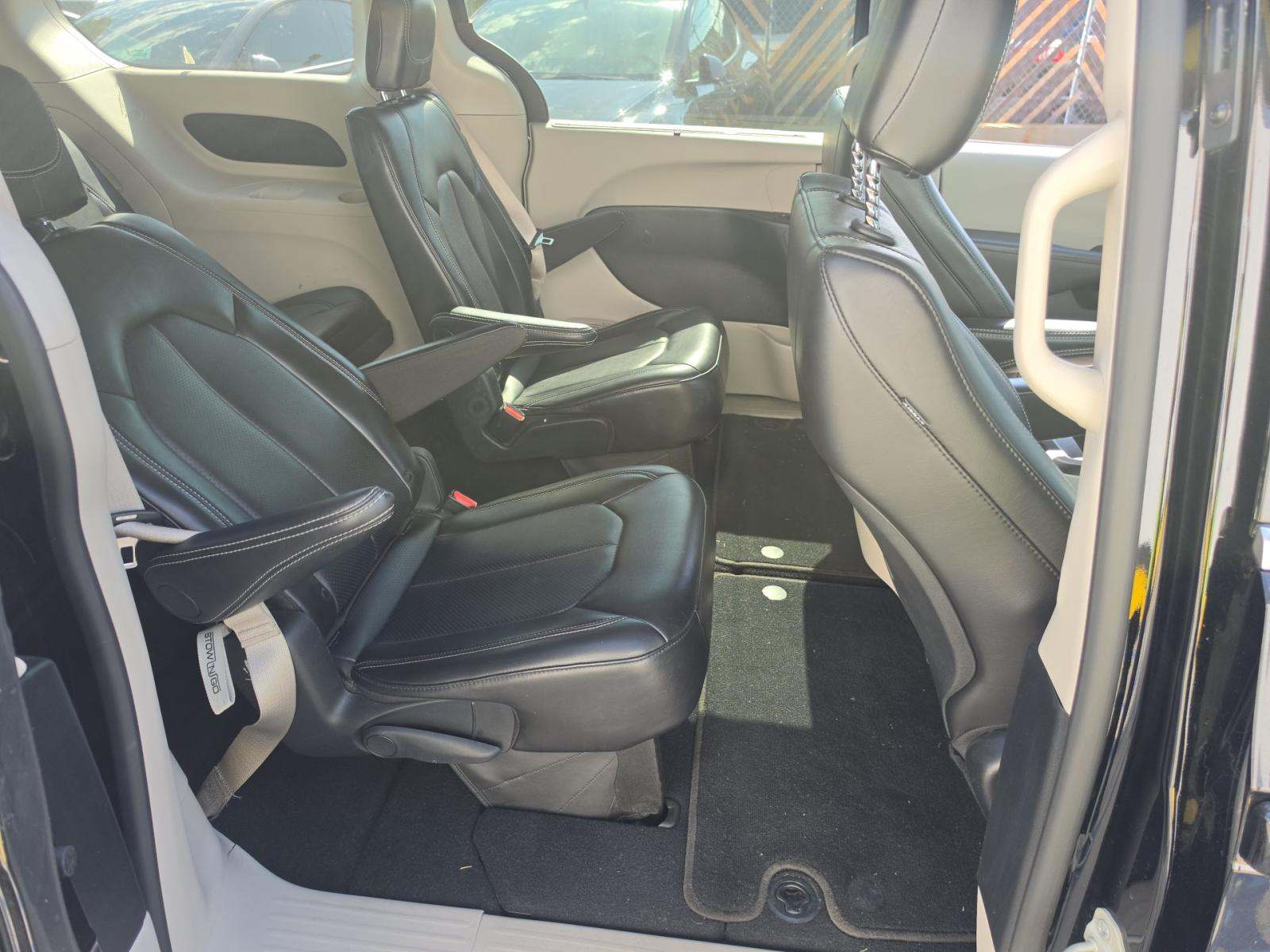2024 Chrysler Pacifica Touring L FWD