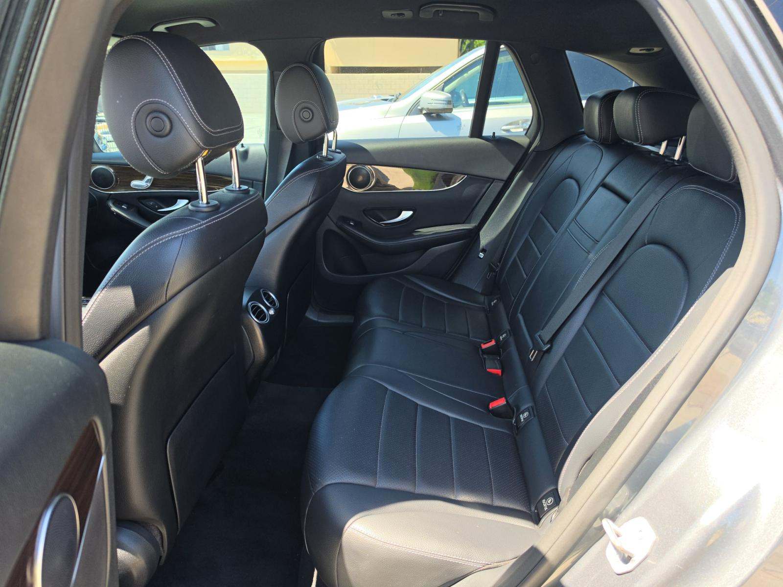 2018 Mercedes-Benz GLC GLC 300 RWD