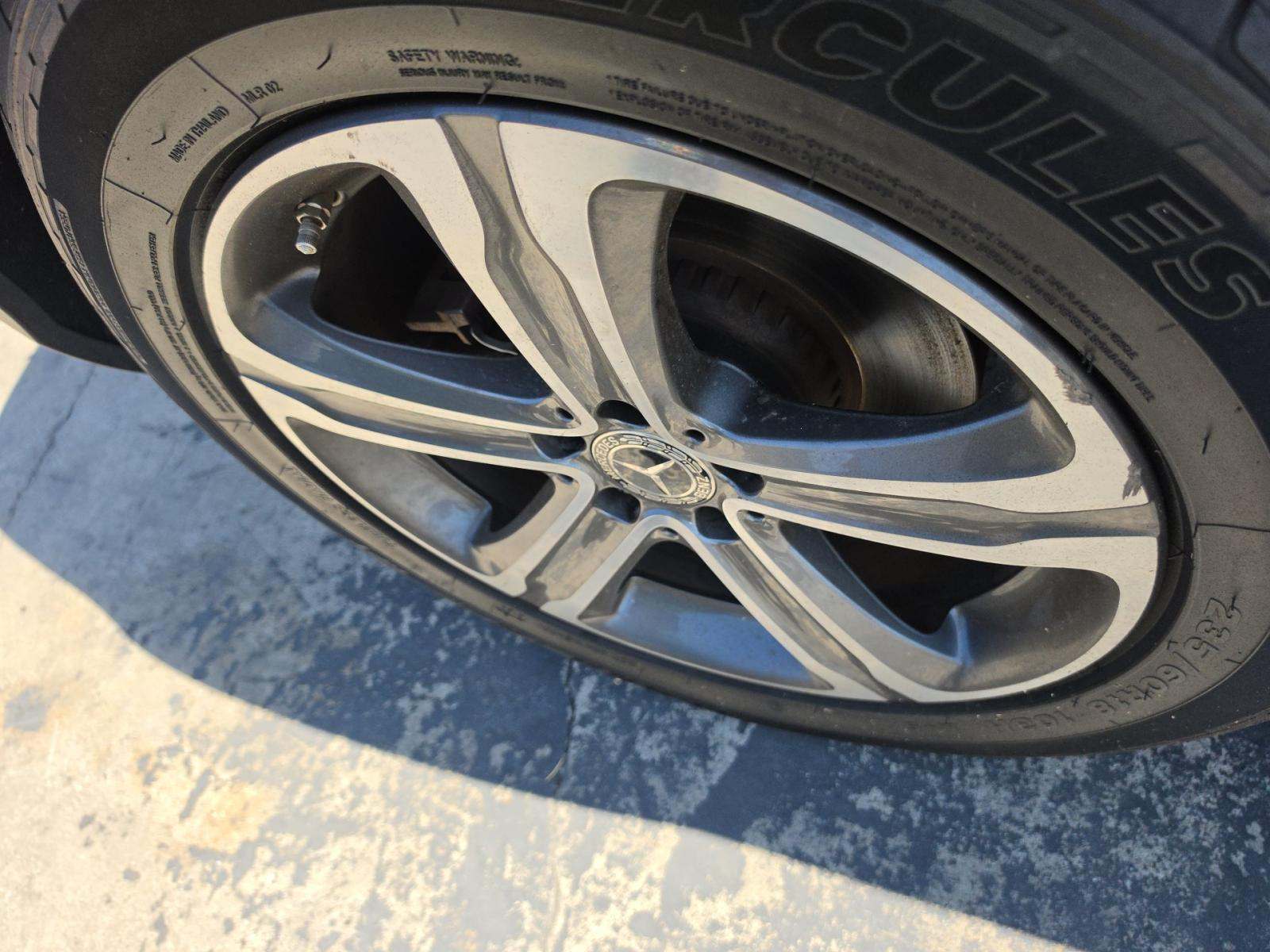 2018 Mercedes-Benz GLC GLC 300 RWD