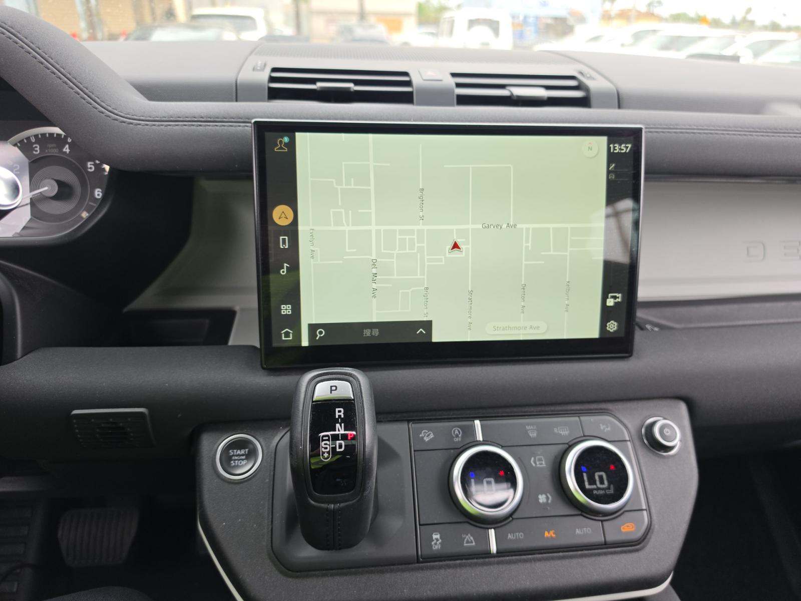 2022 Land Rover Defender 110 SE AWD