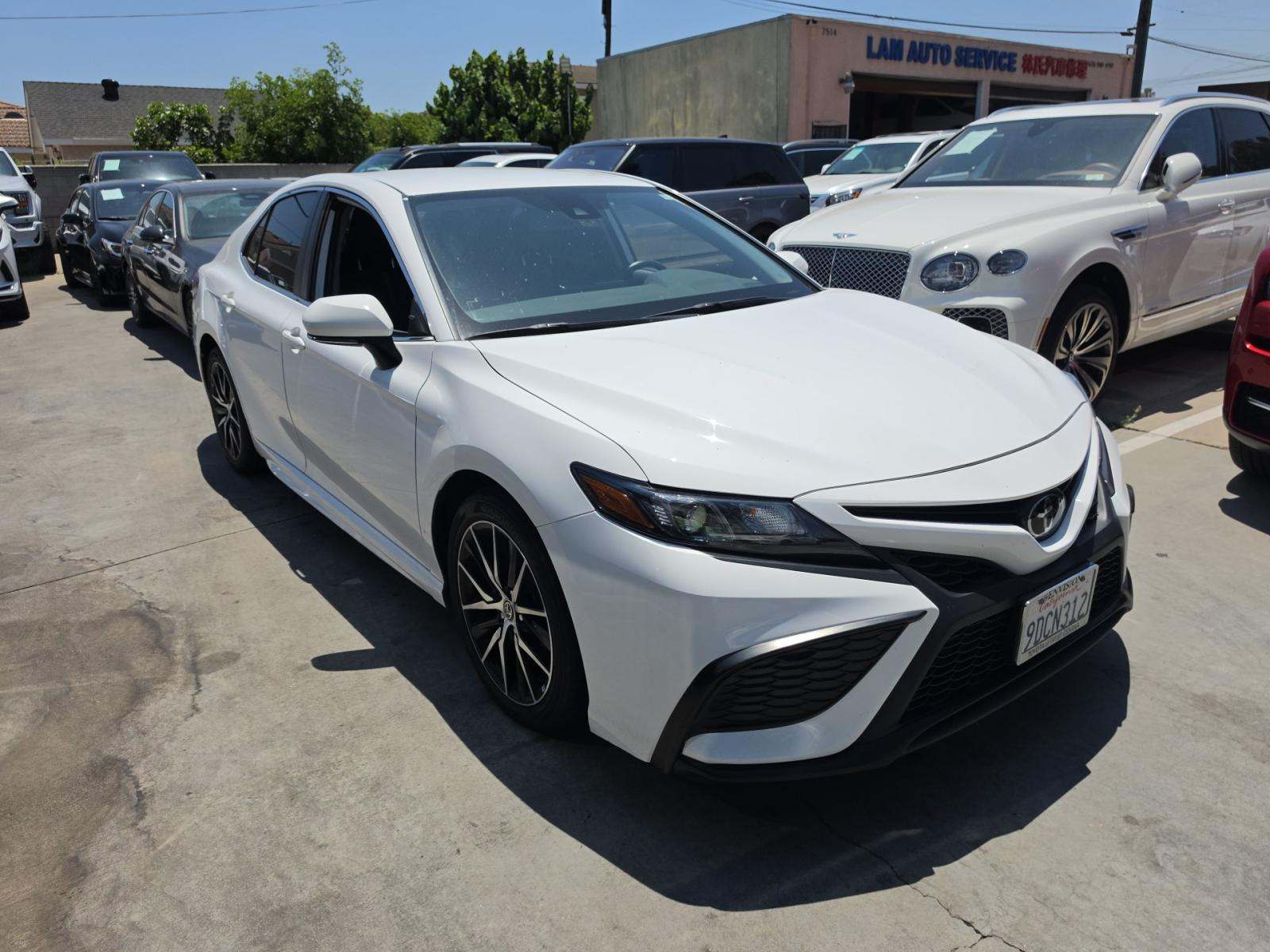 2023 Toyota Camry SE FWD