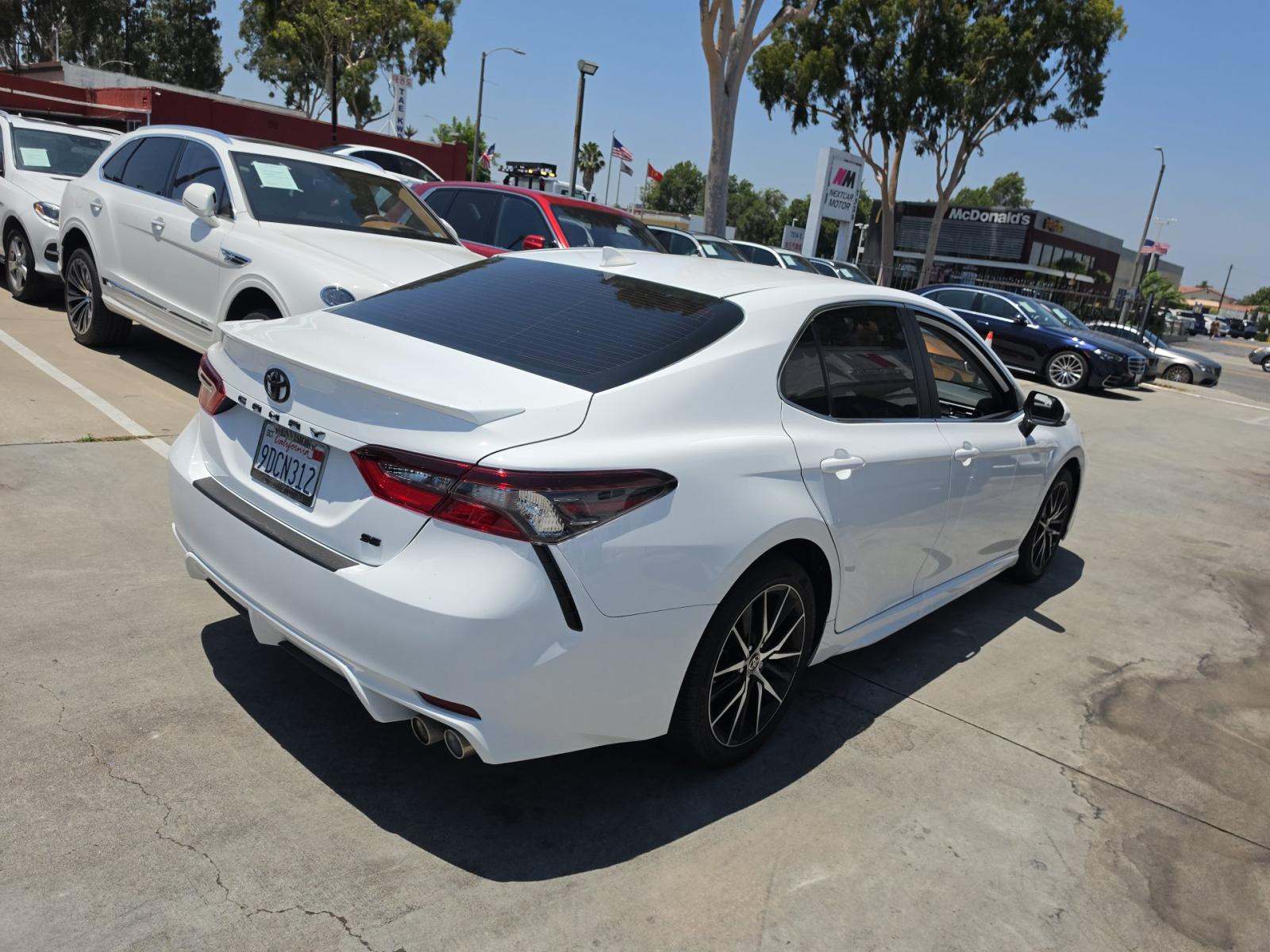 2023 Toyota Camry SE FWD