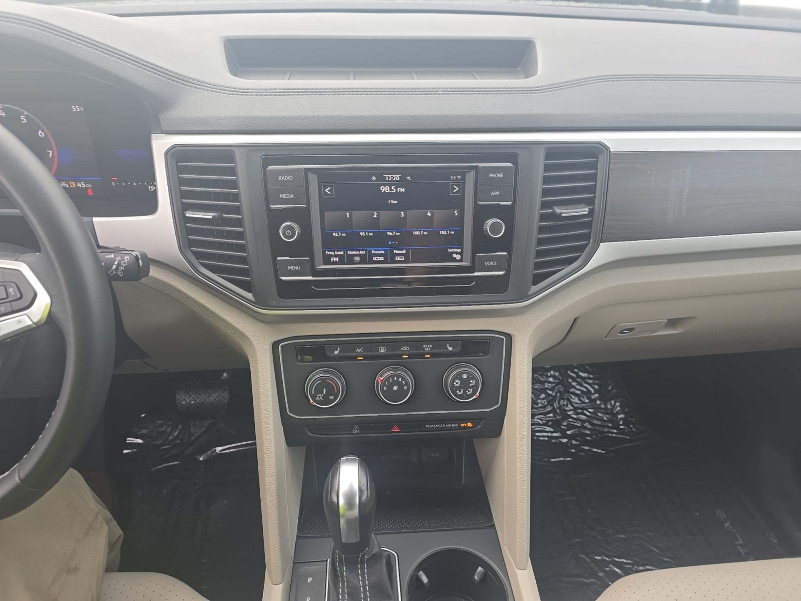 2023 Volkswagen Atlas 2.0T SE FWD