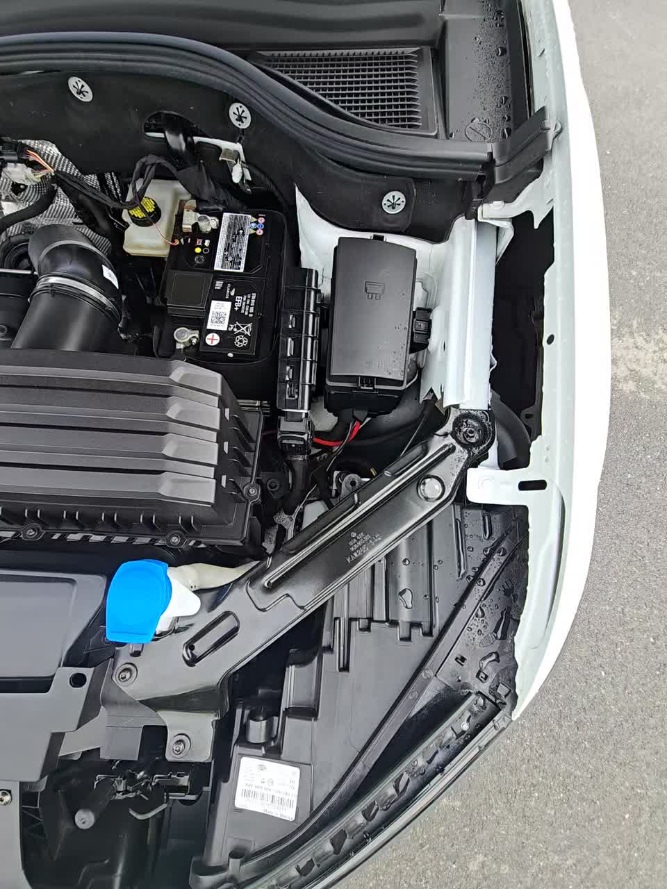 2023 Volkswagen Atlas 2.0T SE FWD