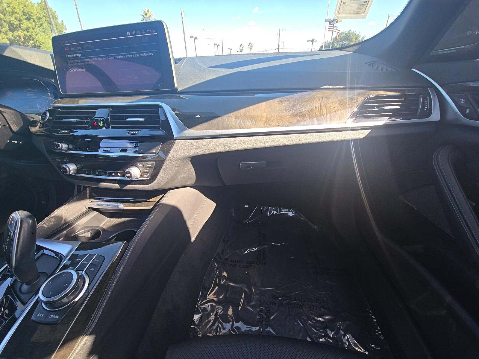 2022 BMW 5 Series 530e RWD